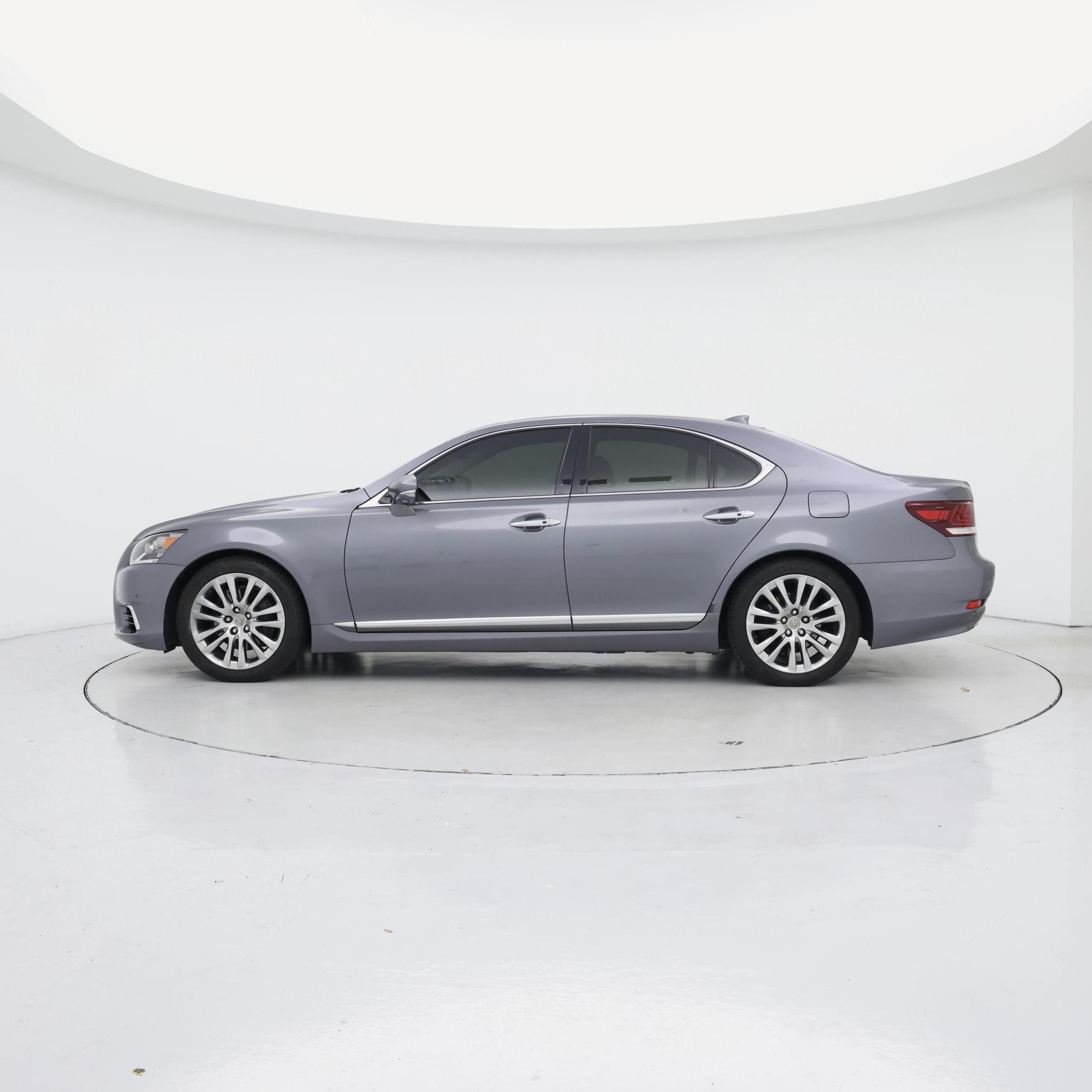 Thumbnail: 2015 Lexus LS - 3