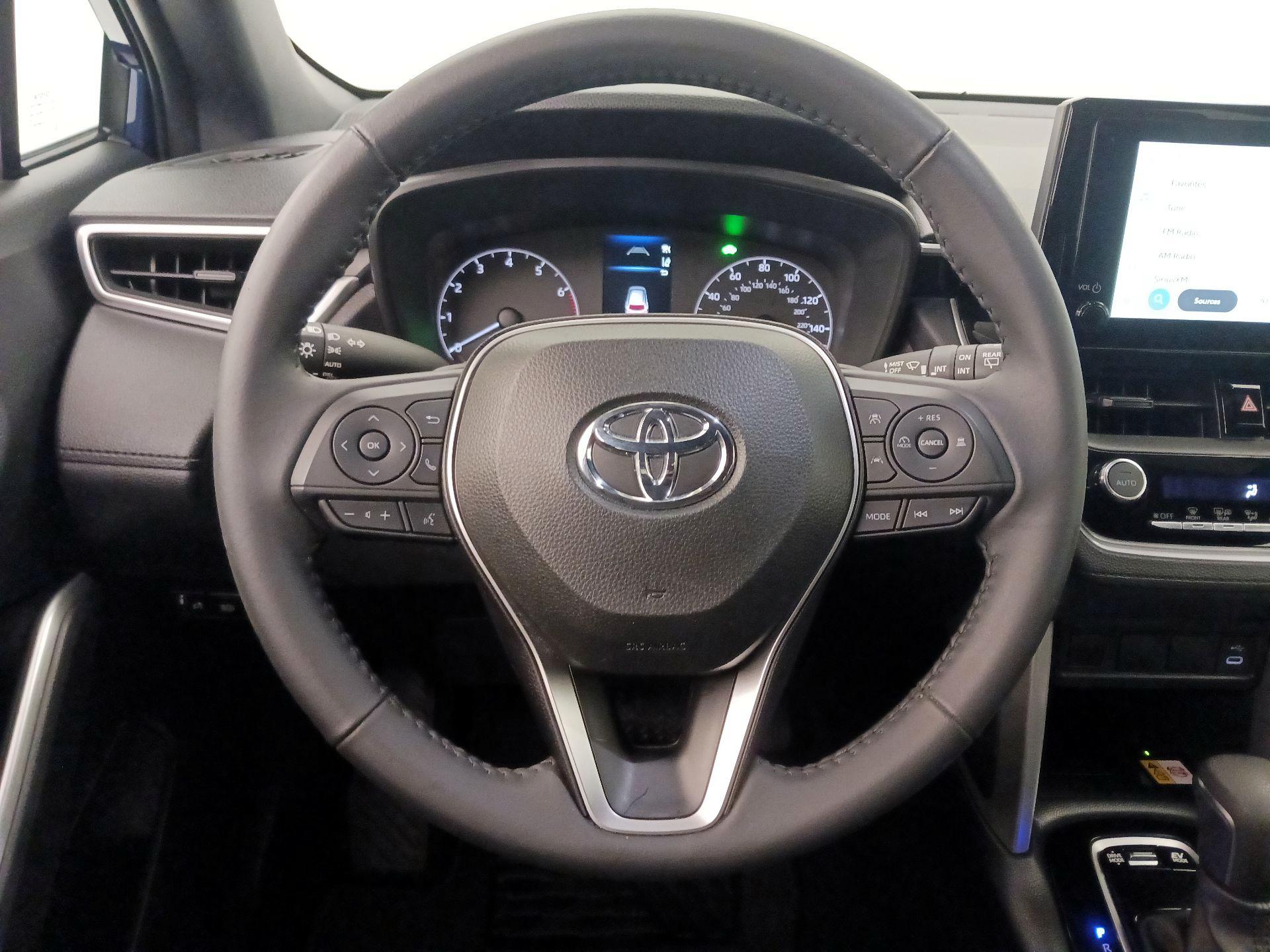 Thumbnail: 2023 Toyota Corolla Cross - 10