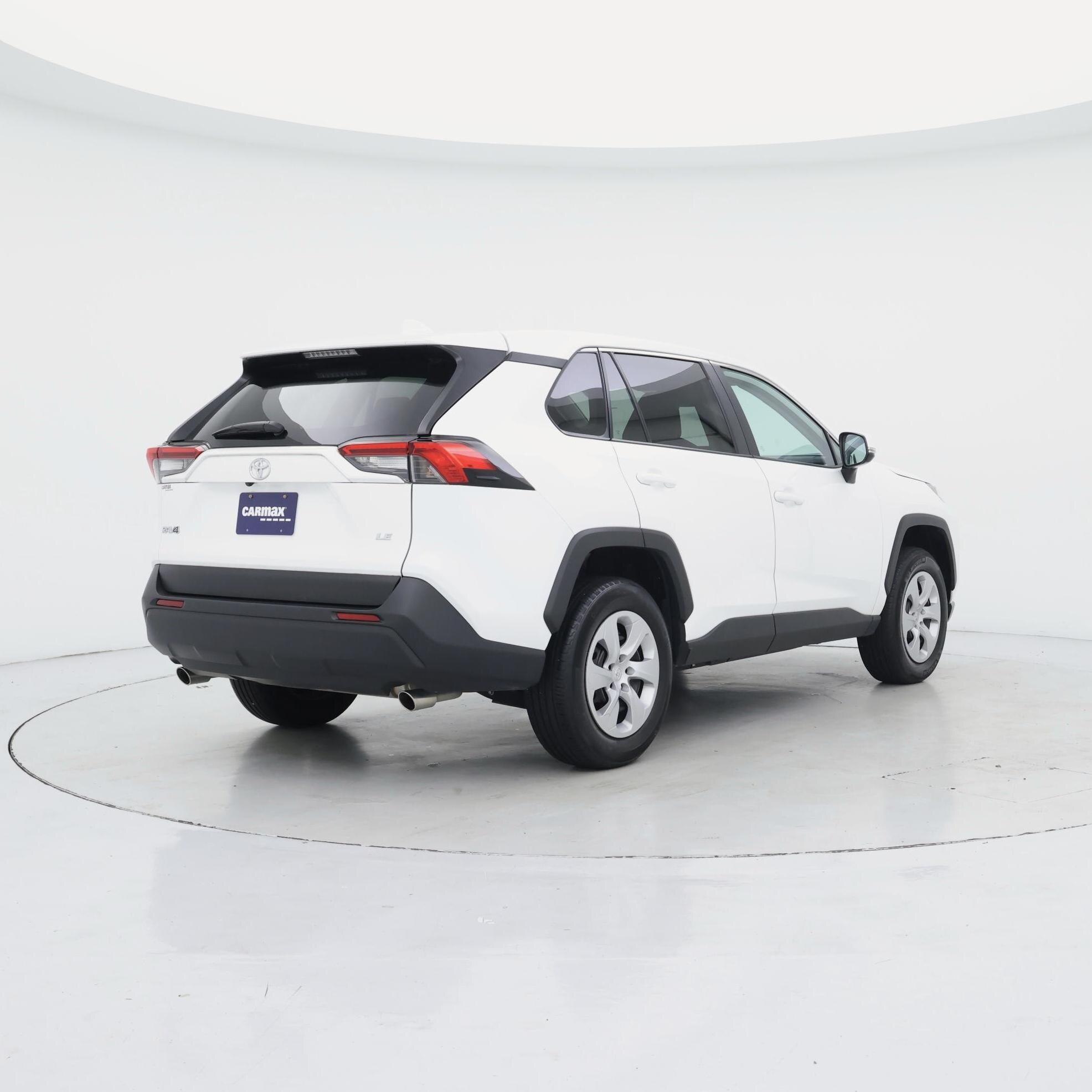 Thumbnail: 2024 Toyota RAV4 - 8