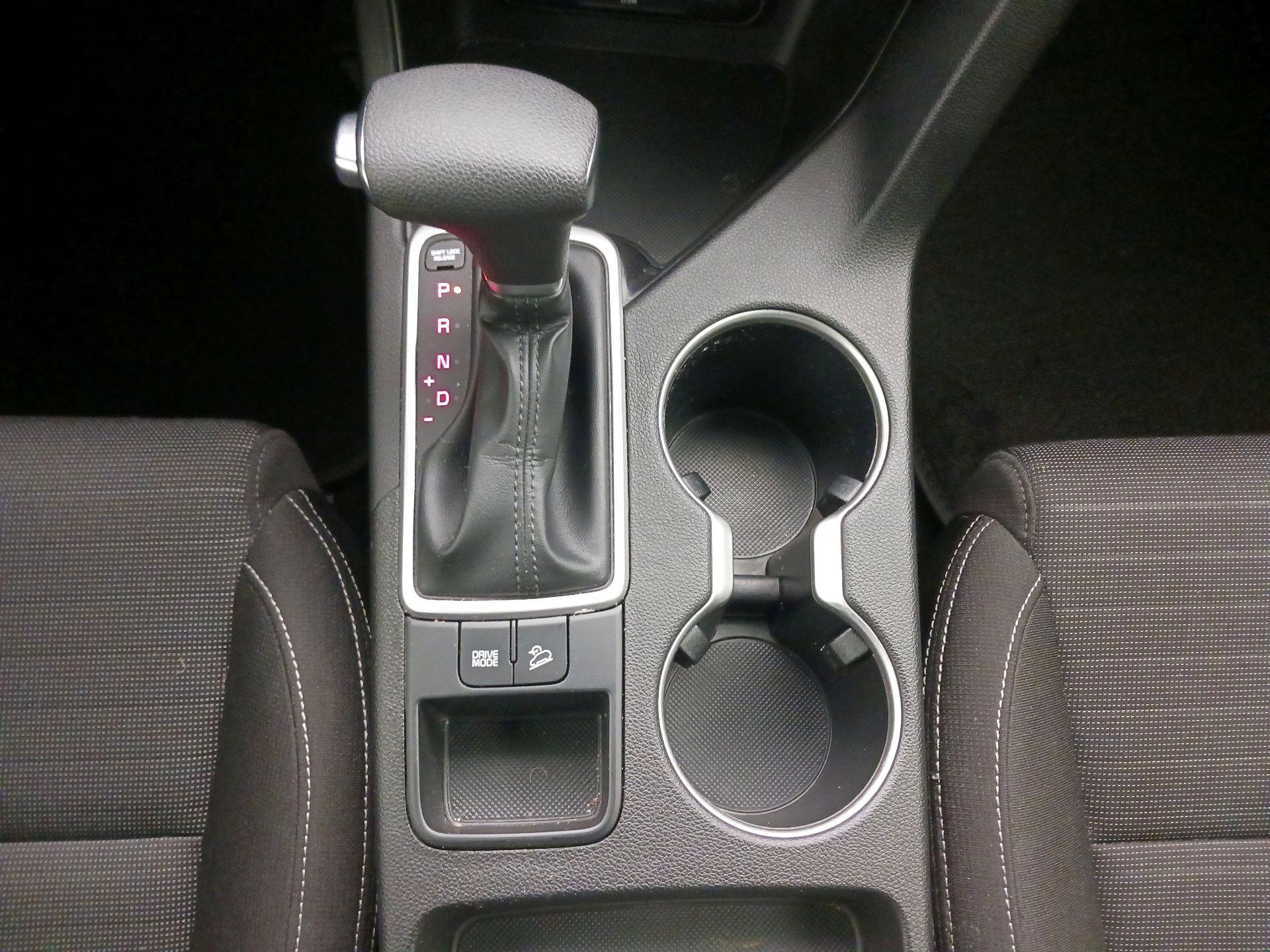 Thumbnail: 2022 Kia Sportage - 17