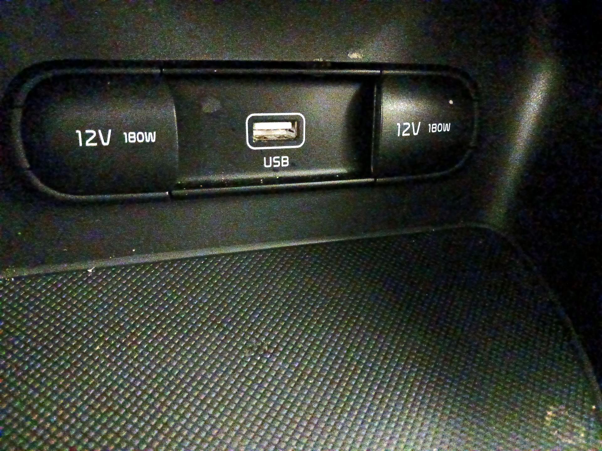 Thumbnail: 2022 Kia Sportage - 18