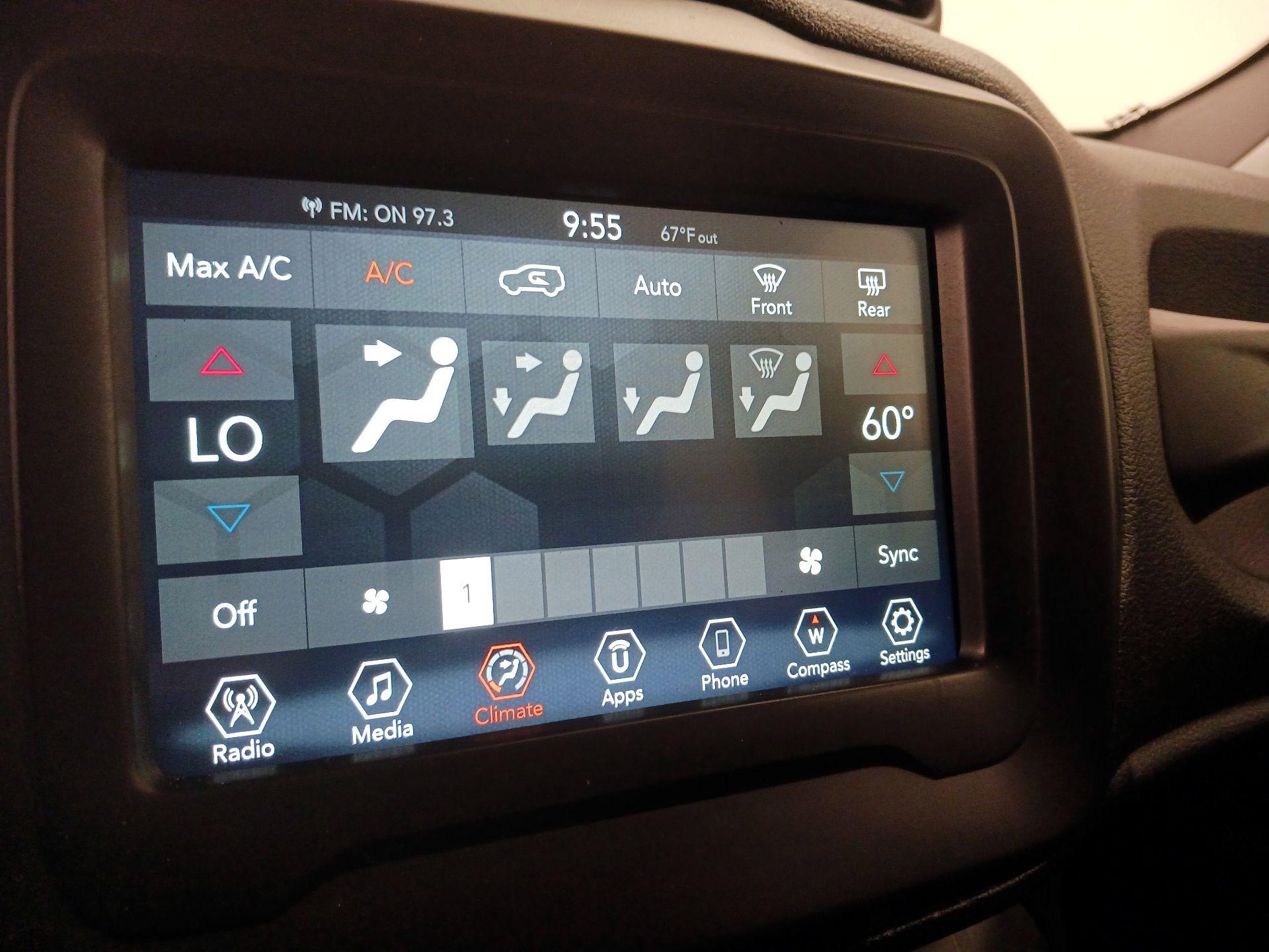 Thumbnail: 2018 Jeep Renegade - 16