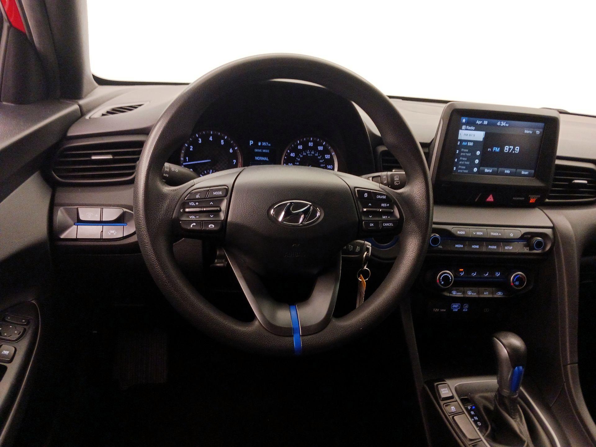 Thumbnail: 2019 Hyundai Veloster - 10