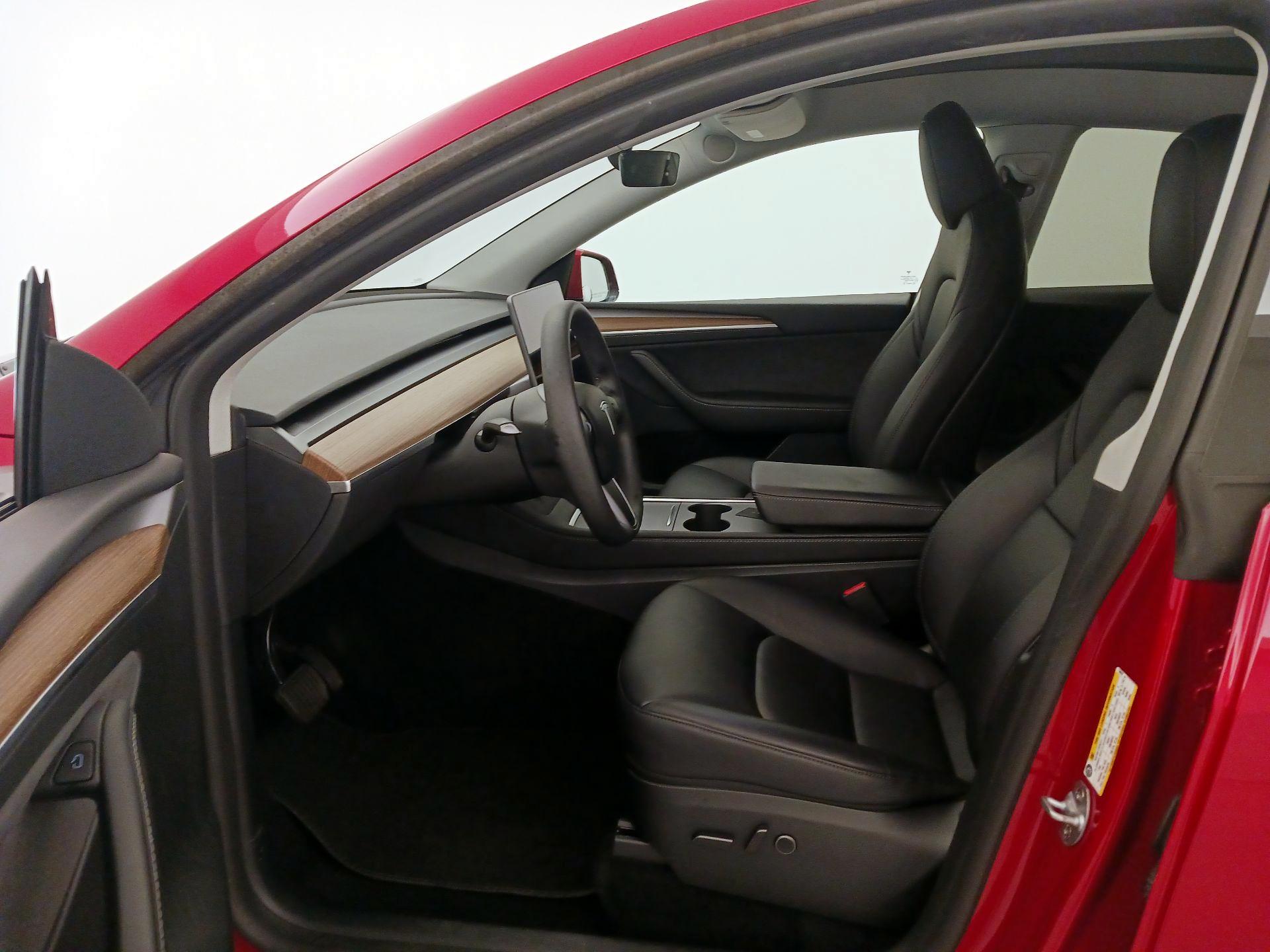 Thumbnail: 2023 Tesla Model Y - 11