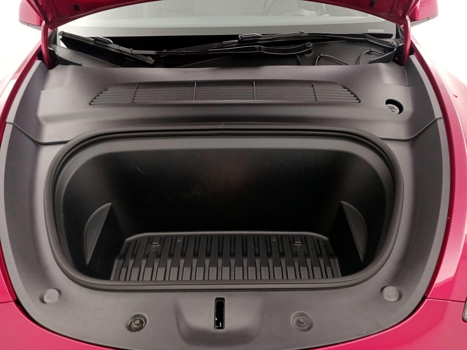 2023 Tesla Model Y Long Range - Photo 25