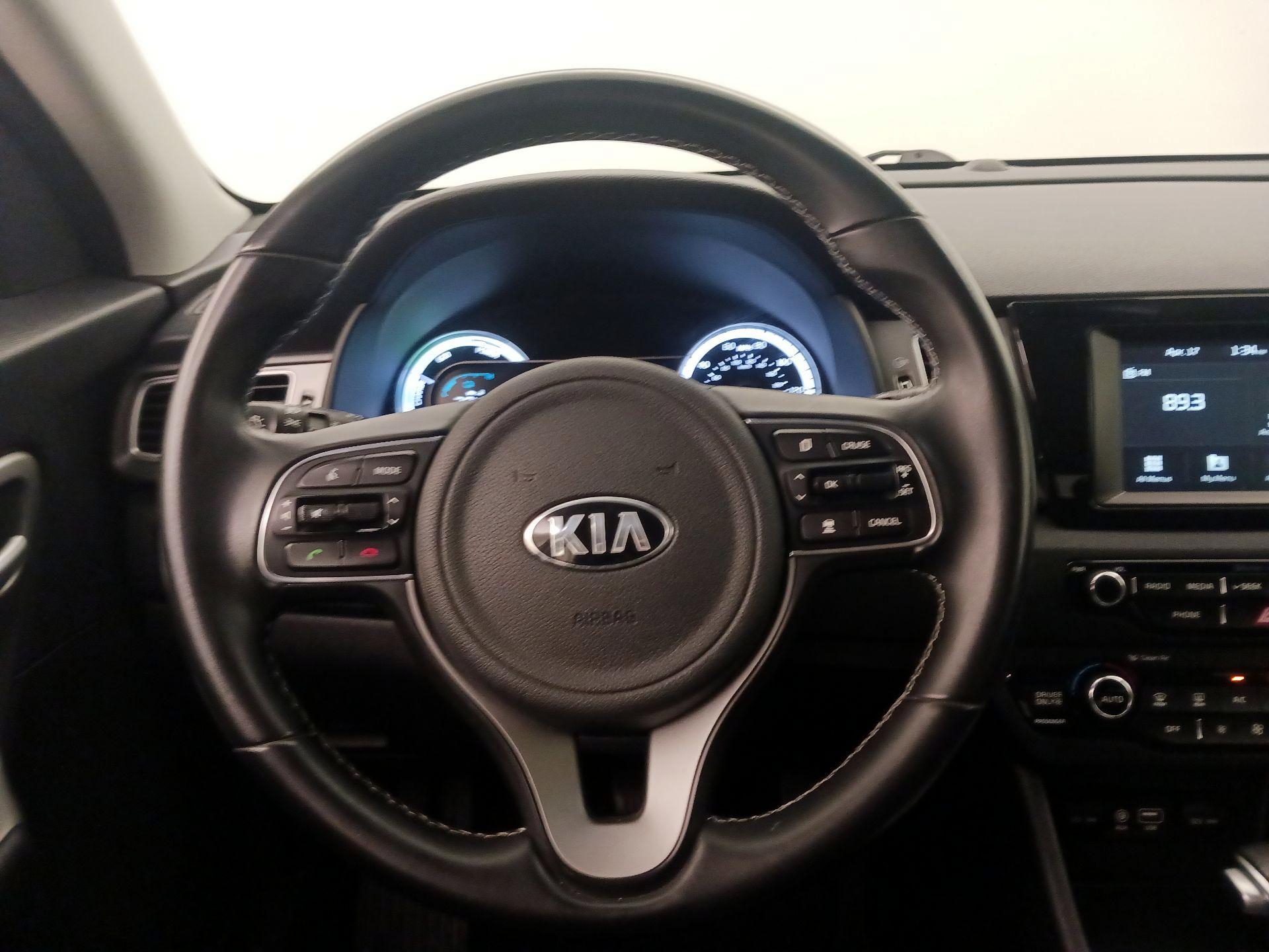 Thumbnail: 2018 Kia Niro - 10