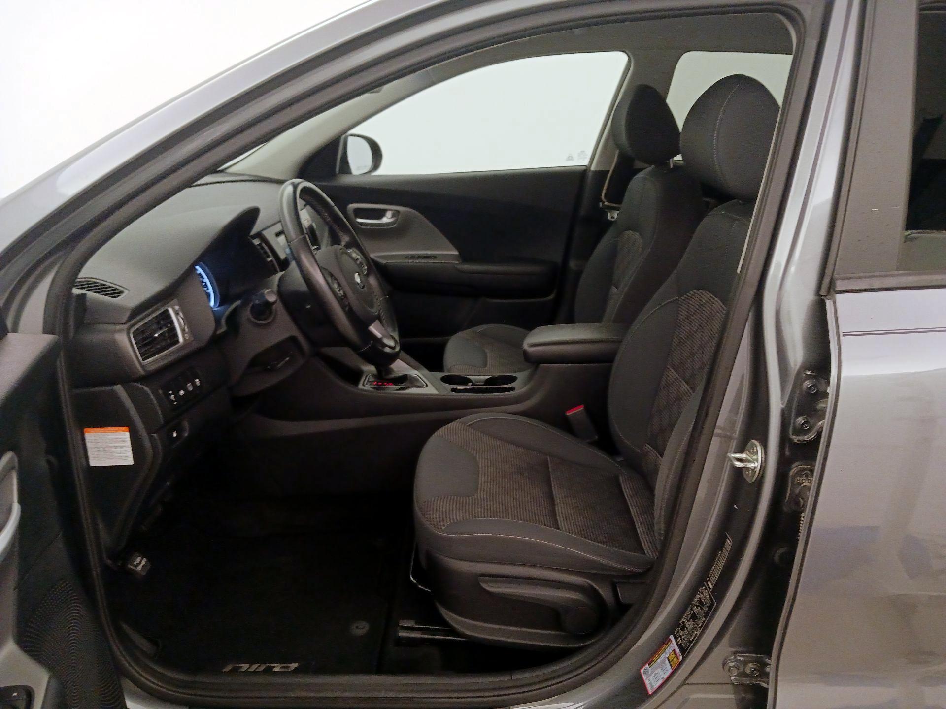 Thumbnail: 2018 Kia Niro - 11