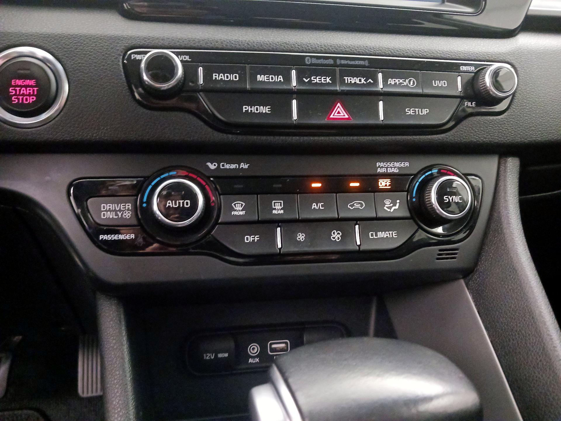 Thumbnail: 2018 Kia Niro - 16