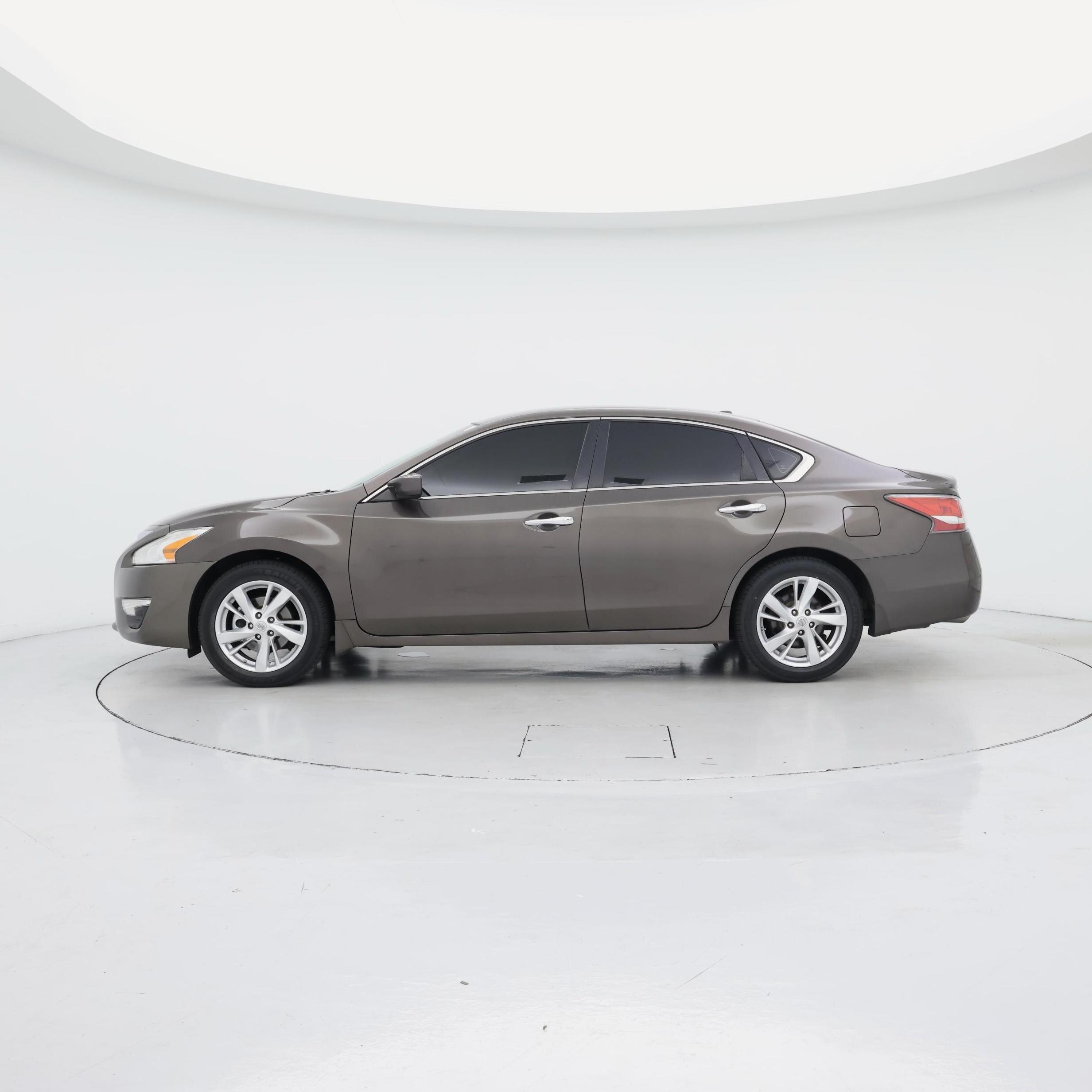 Thumbnail: 2014 Nissan Altima - 3