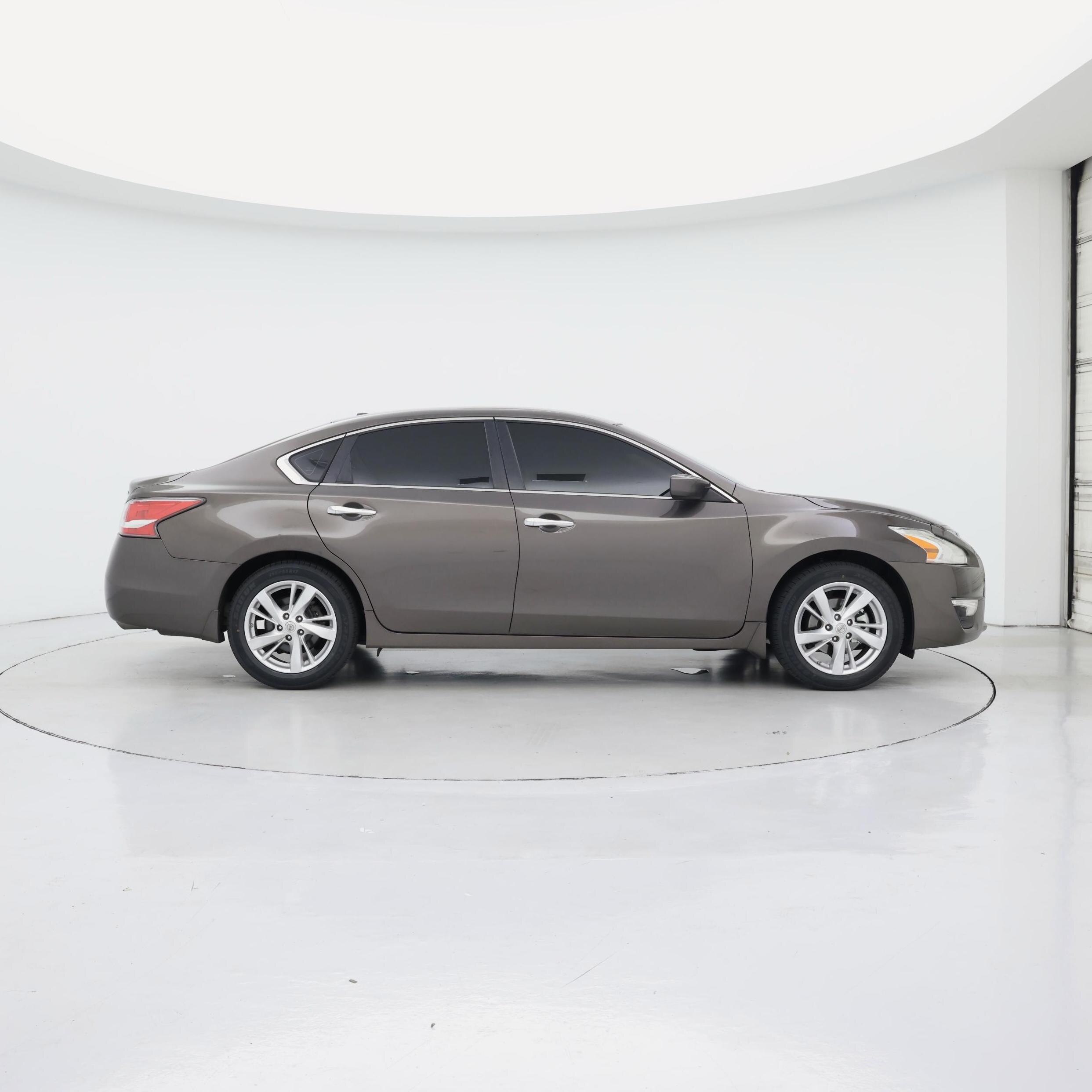 Thumbnail: 2014 Nissan Altima - 7