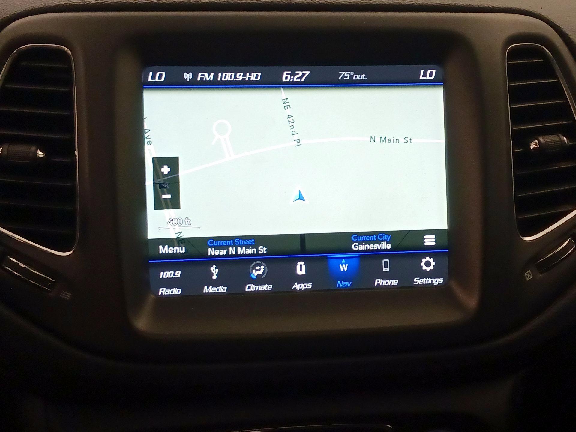 Thumbnail: 2018 Jeep Compass - 14