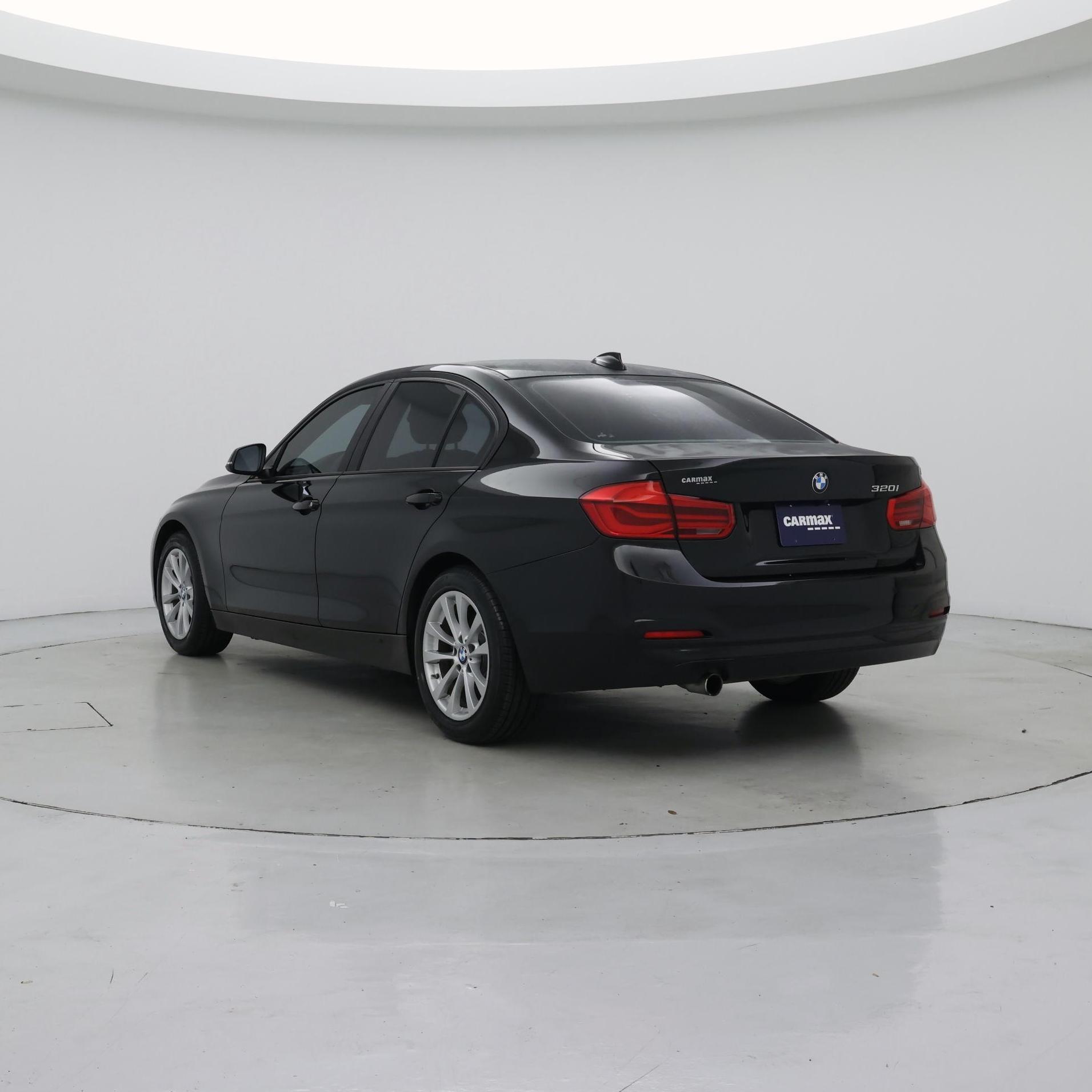 Thumbnail: 2016 BMW 3 Series - 2