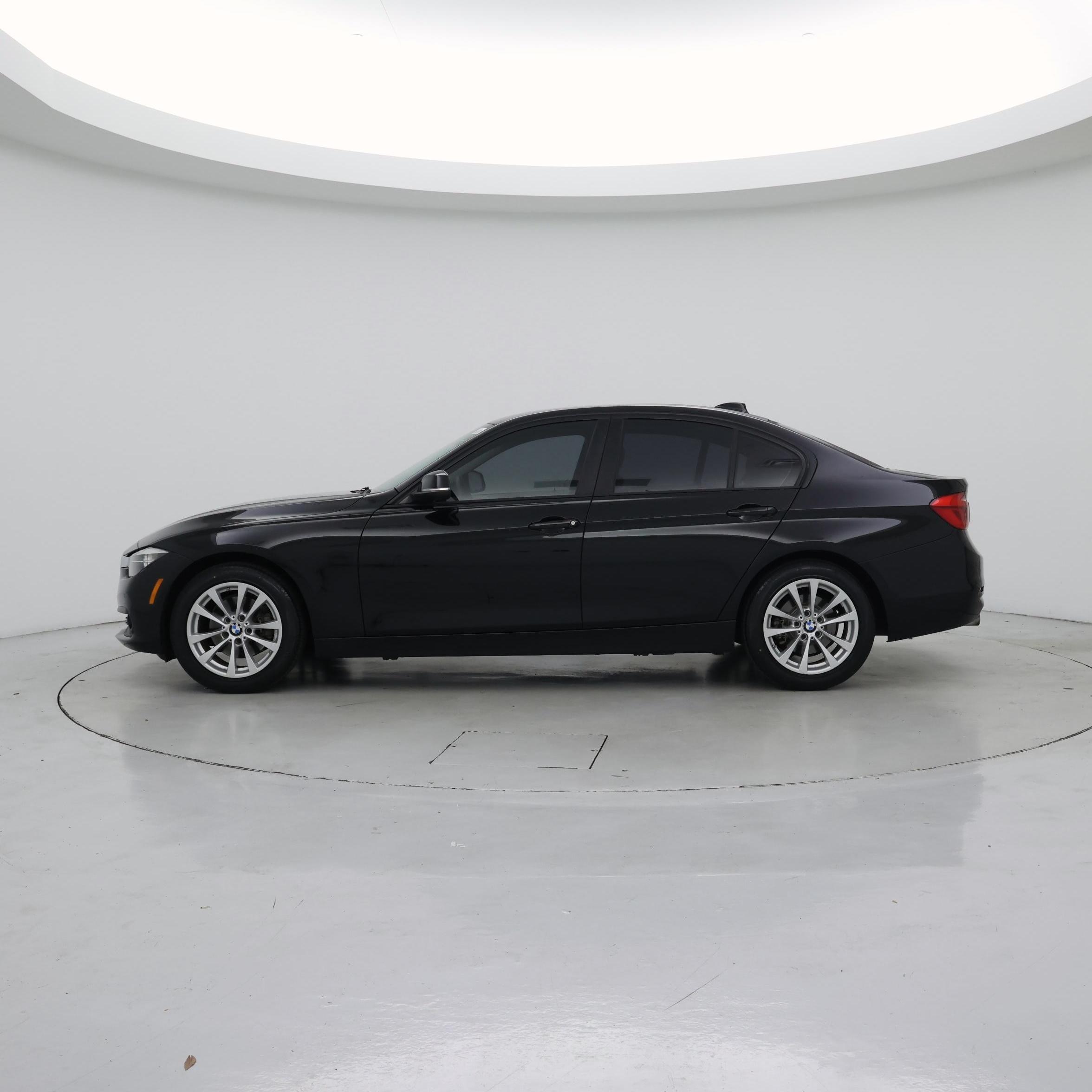 Thumbnail: 2016 BMW 3 Series - 3