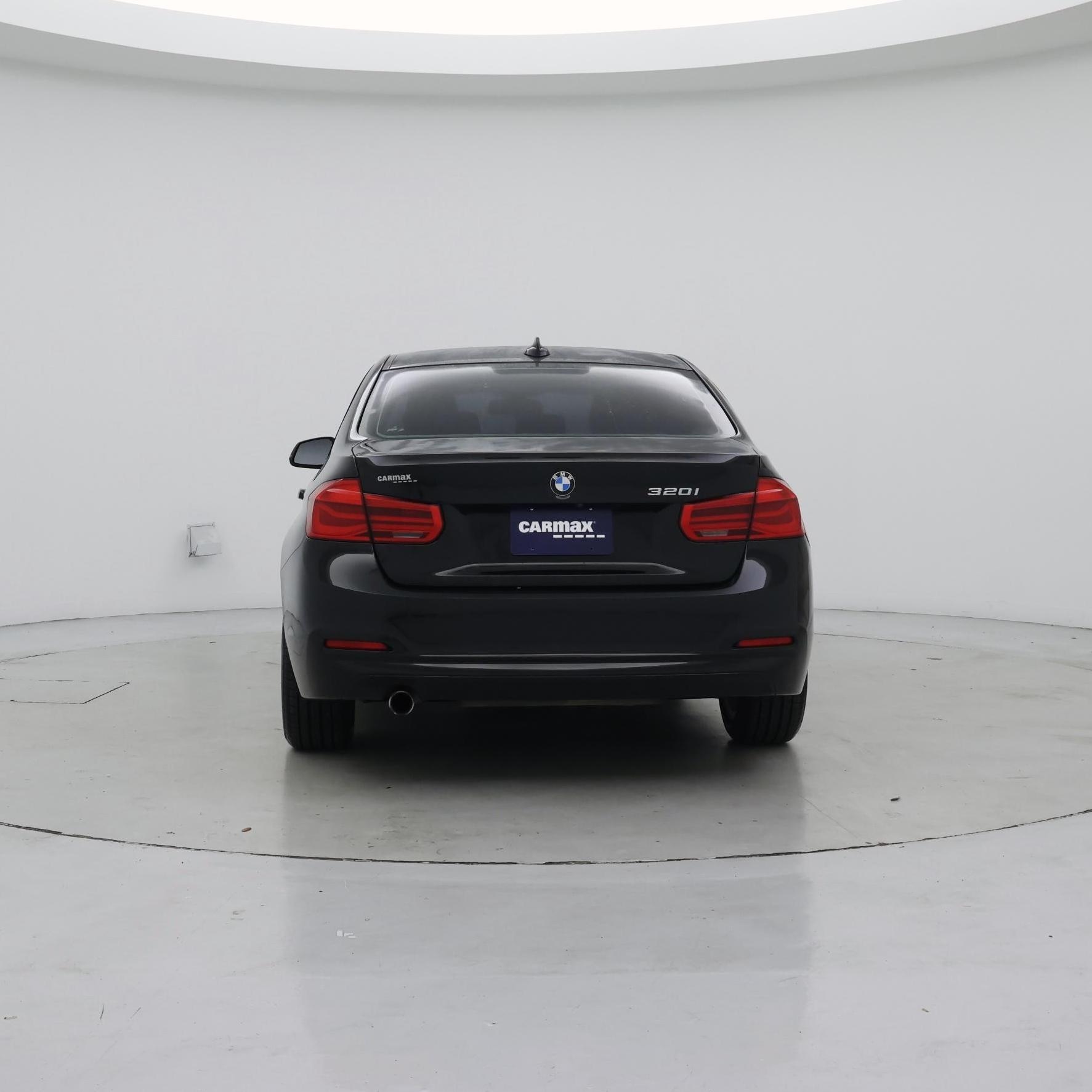 Thumbnail: 2016 BMW 3 Series - 6