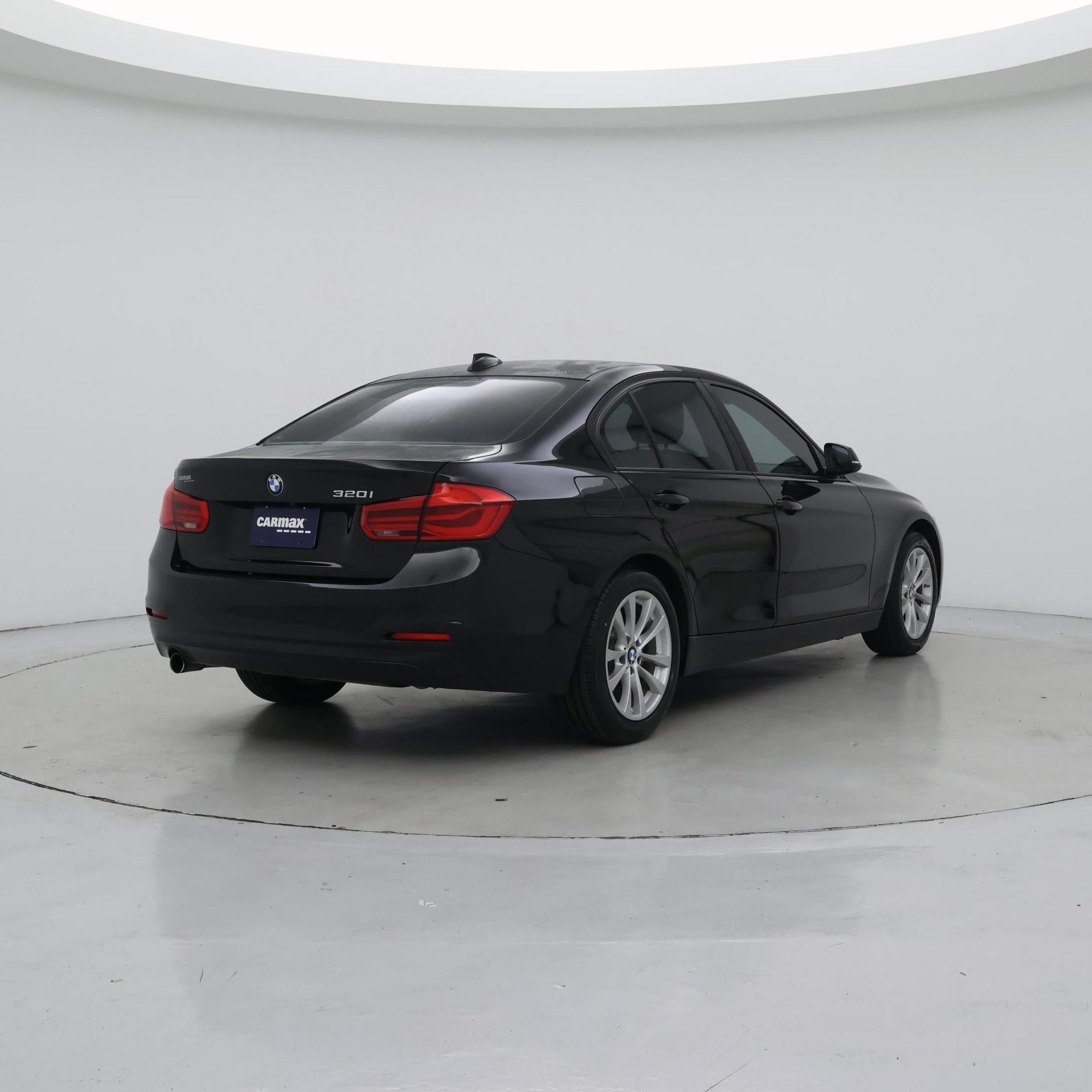 Thumbnail: 2016 BMW 3 Series - 8