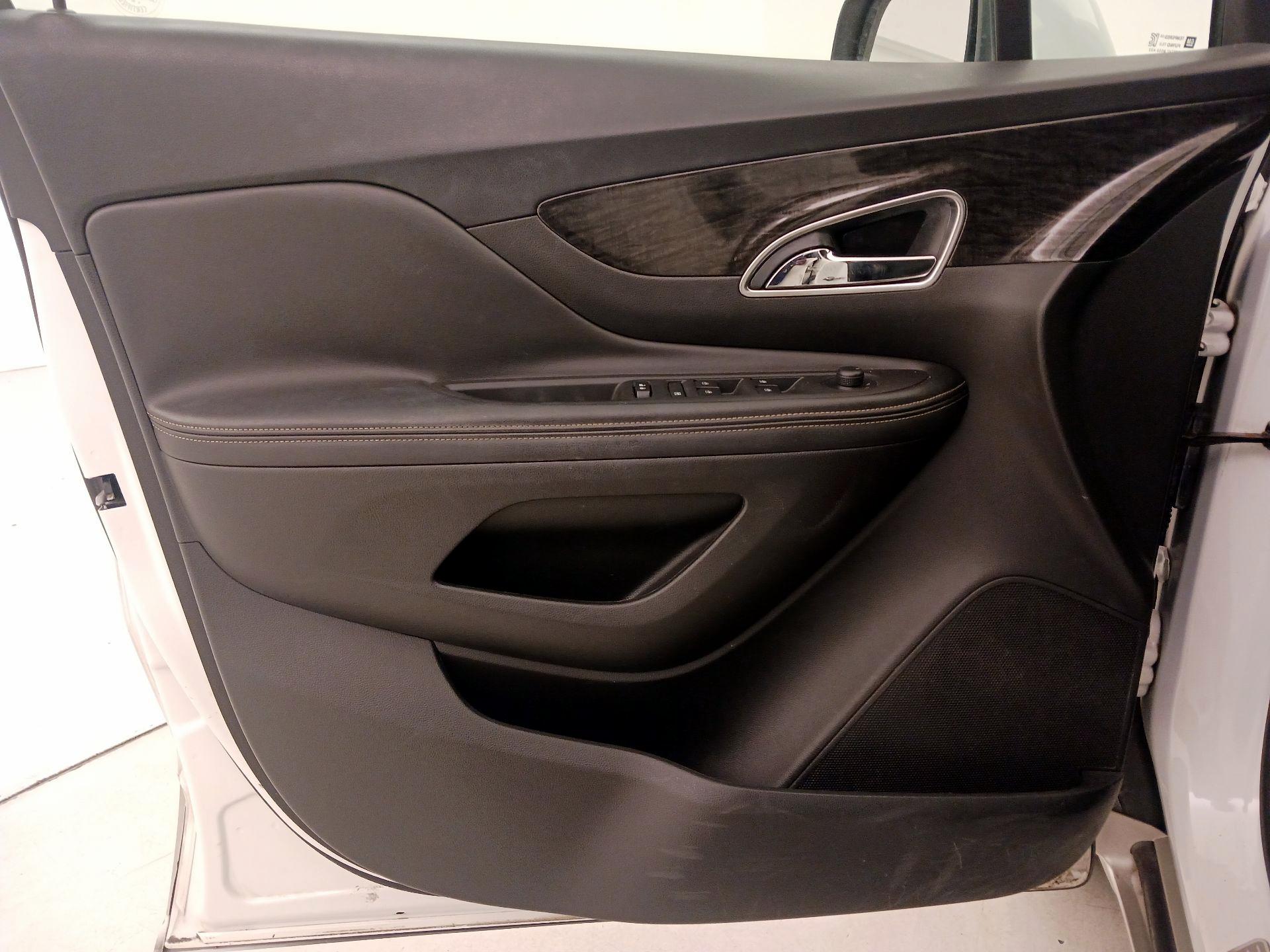 Thumbnail: 2015 Buick Encore - 12
