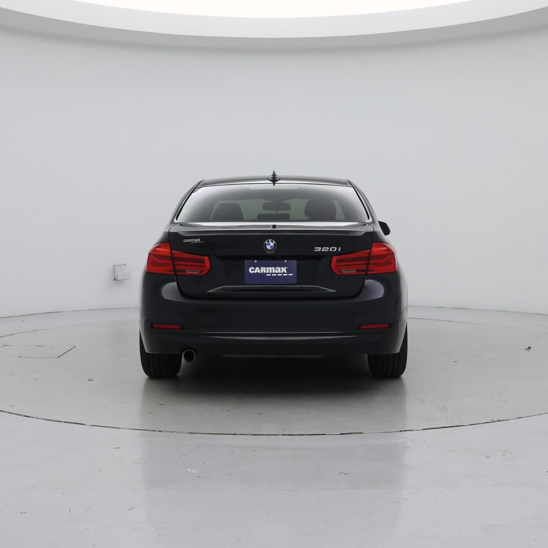 Thumbnail: 2017 BMW 3 Series - 6