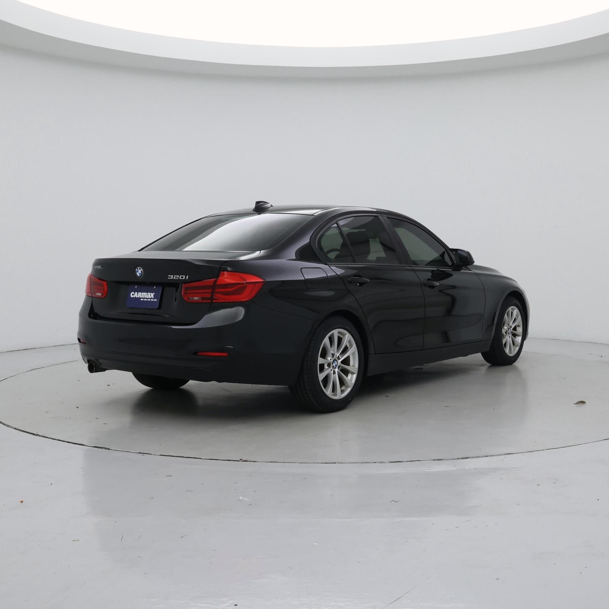 Thumbnail: 2017 BMW 3 Series - 8