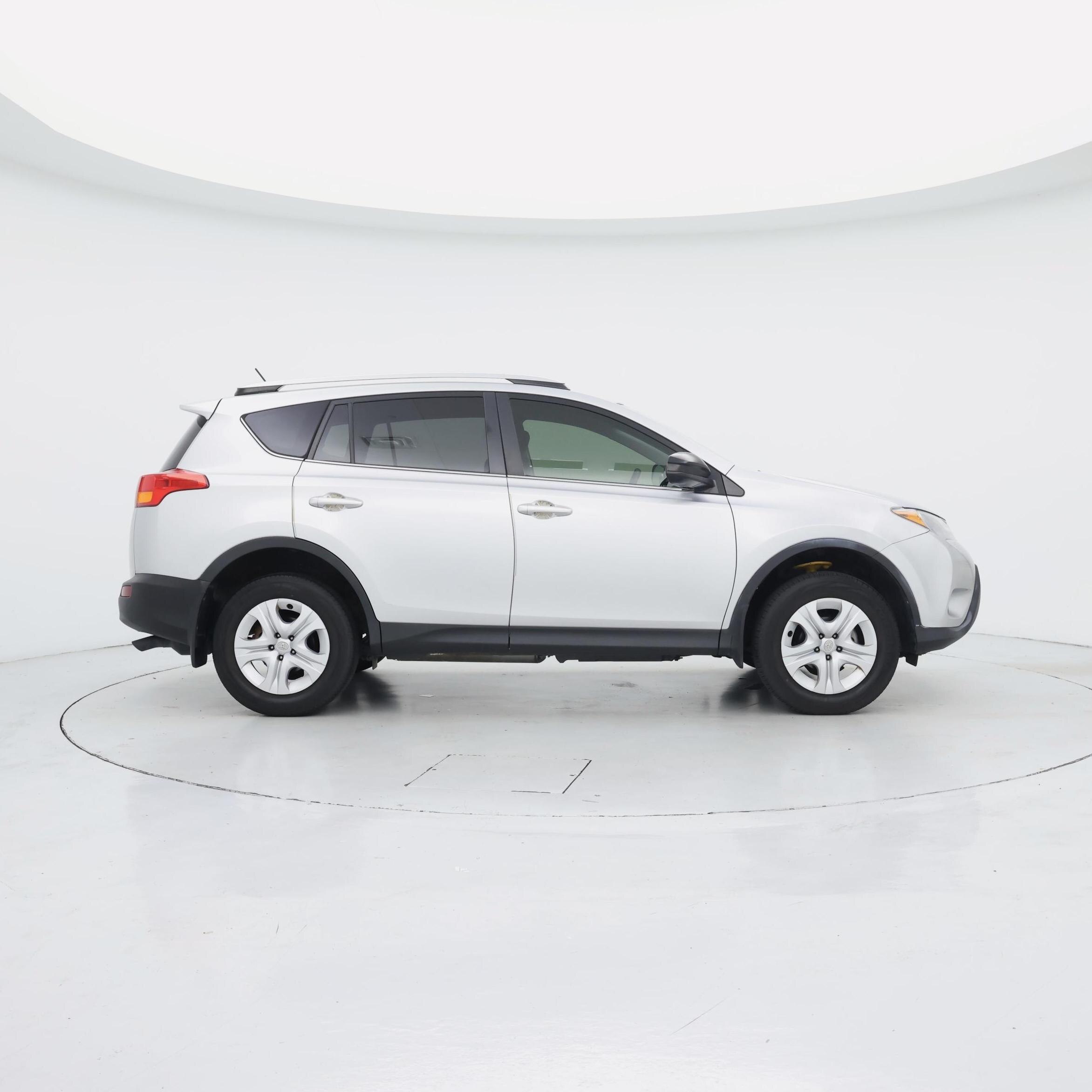 Thumbnail: 2015 Toyota RAV4 - 7