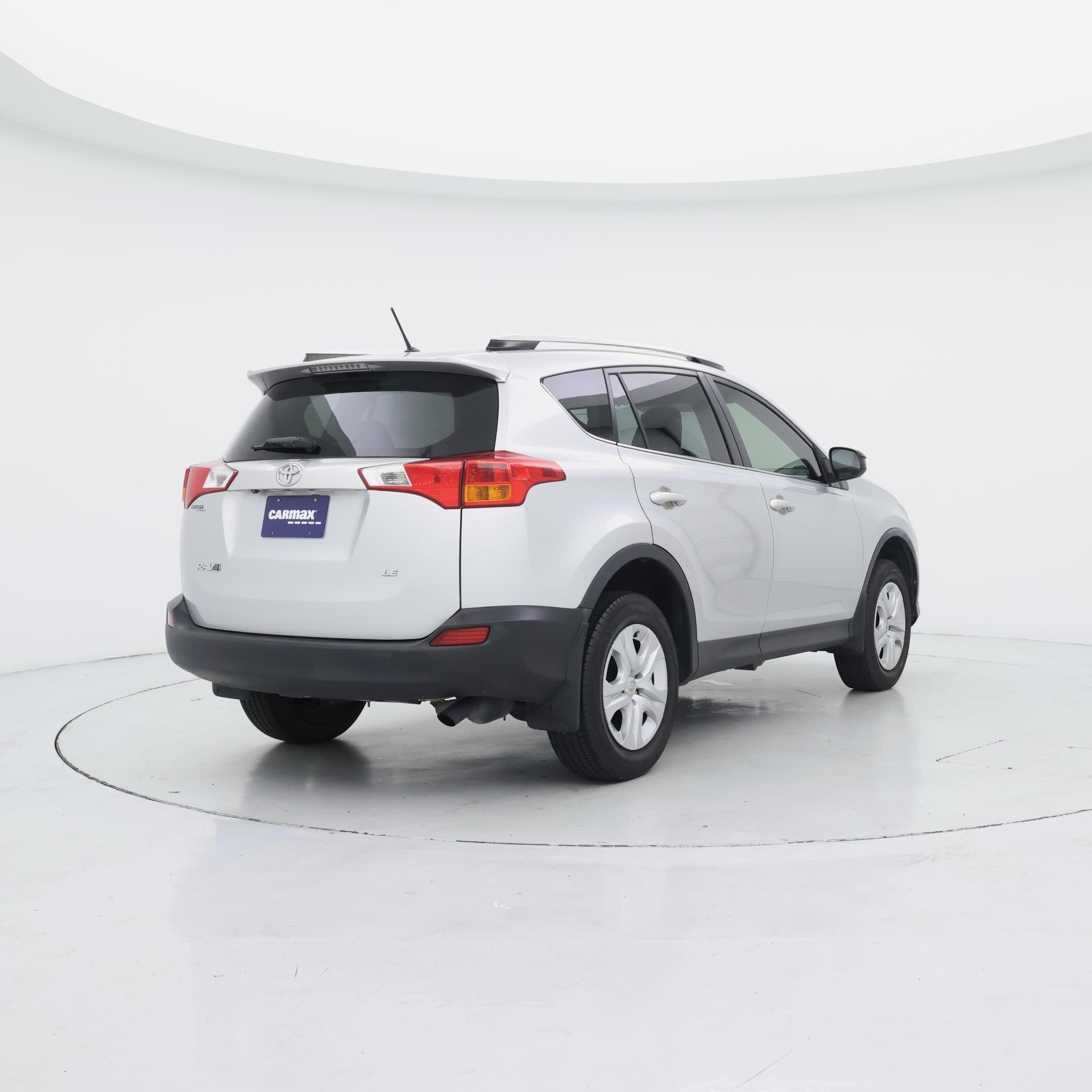 Thumbnail: 2015 Toyota RAV4 - 8