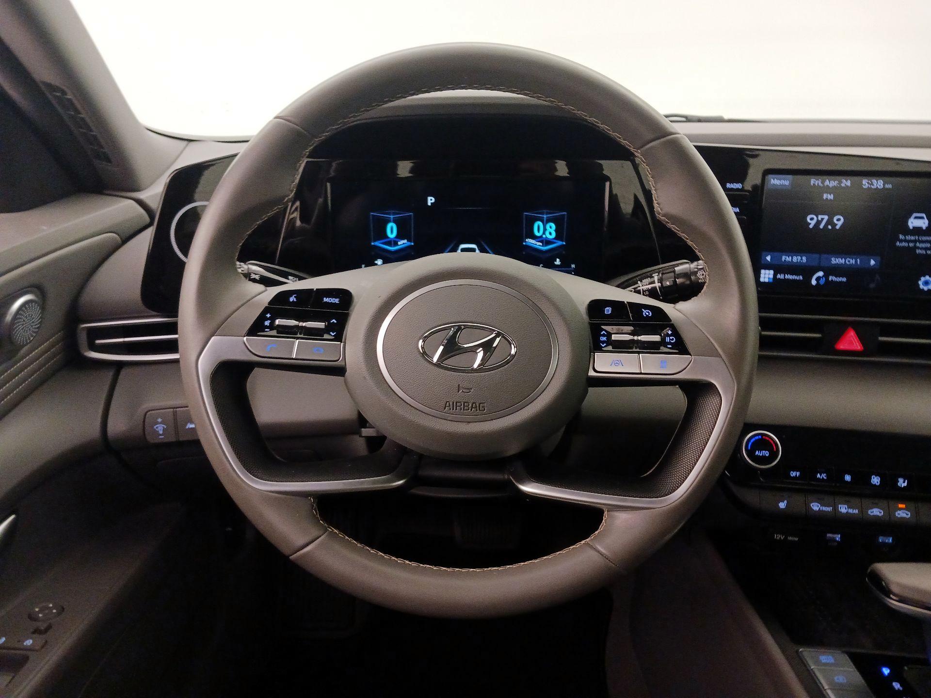 Thumbnail: 2022 Hyundai Elantra - 10
