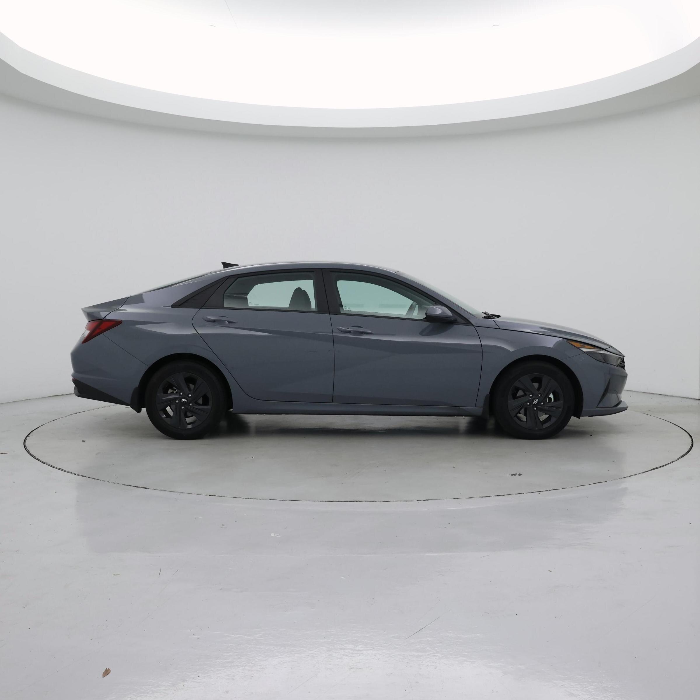 Thumbnail: 2022 Hyundai Elantra - 7