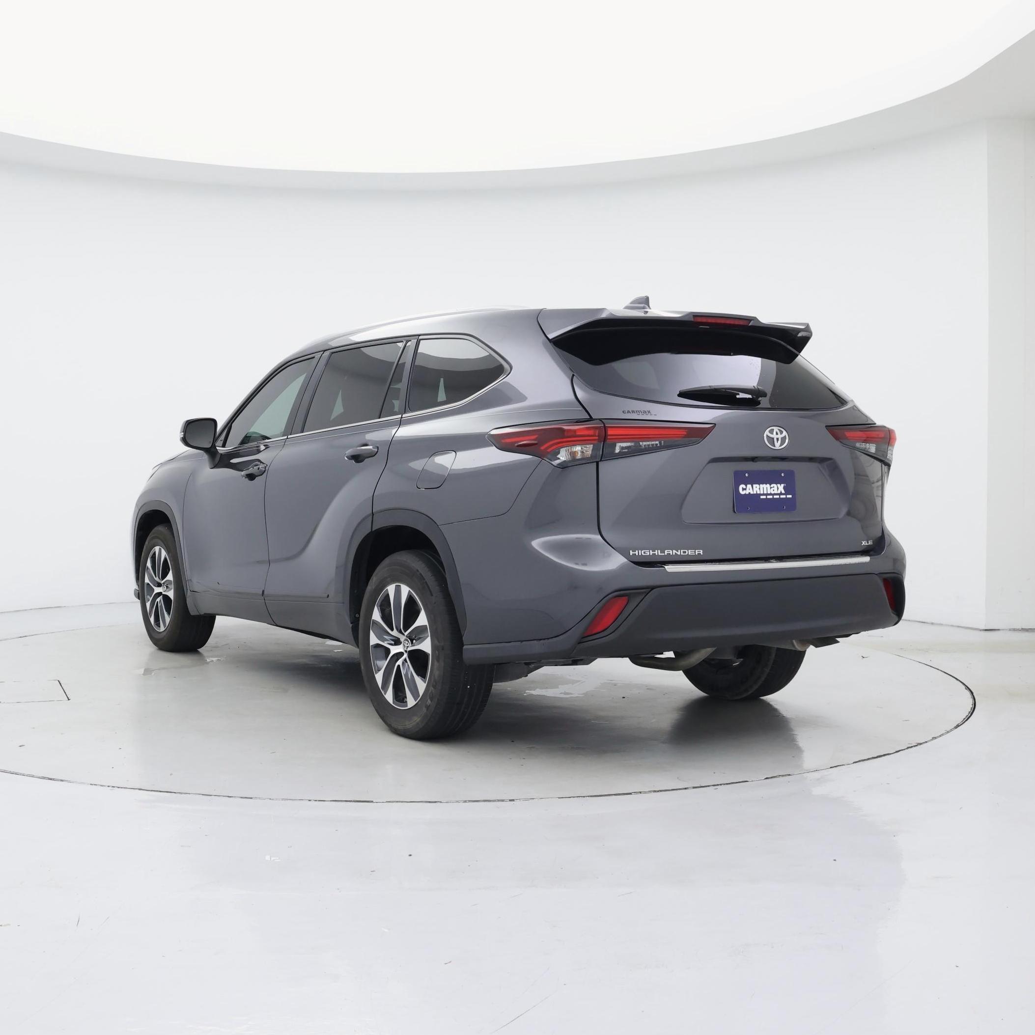 Thumbnail: 2024 Toyota Highlander - 2