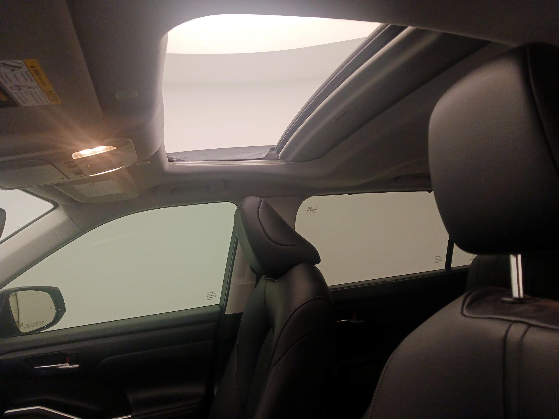 Thumbnail: 2024 Toyota Highlander - 19