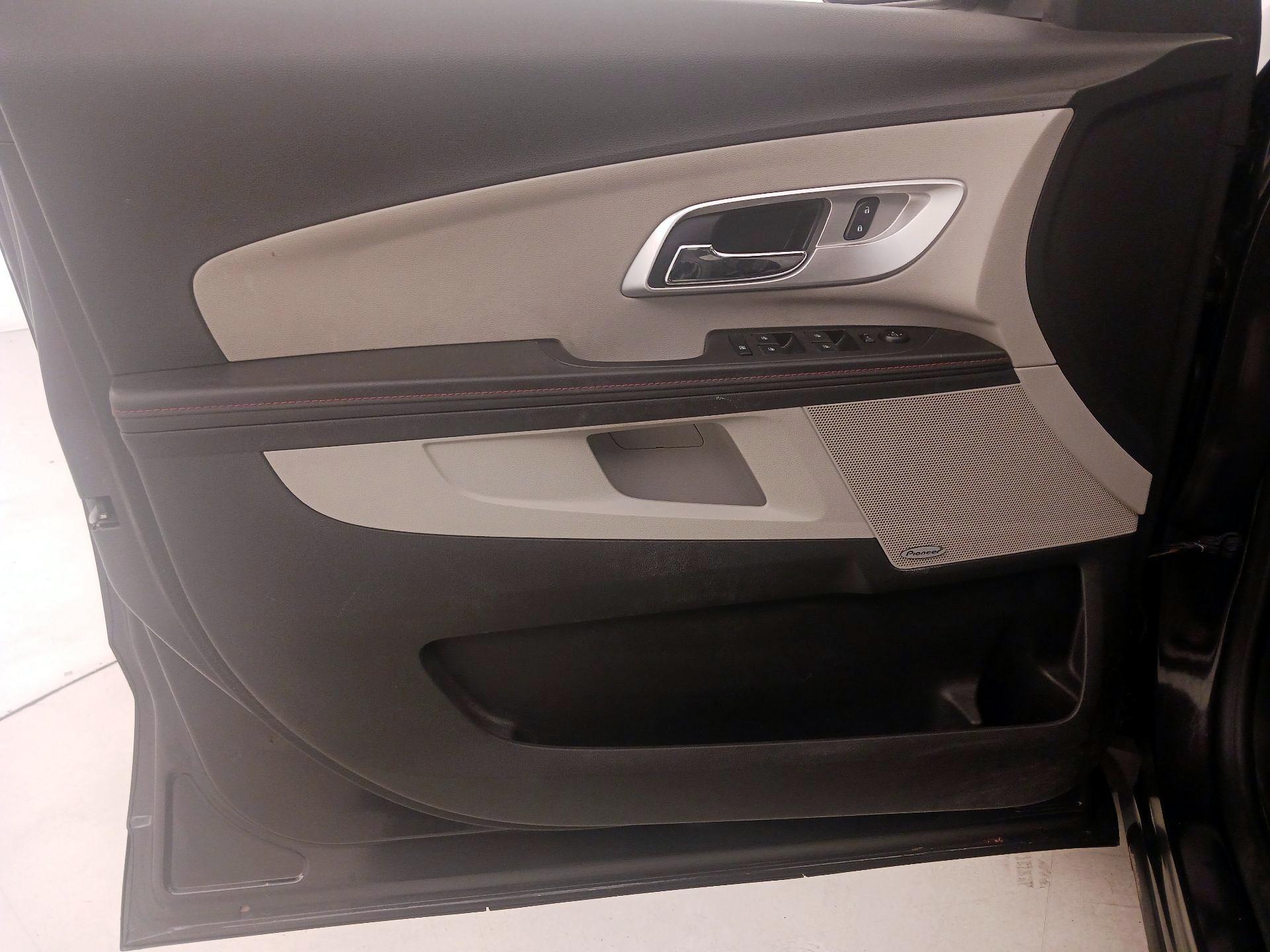 Thumbnail: 2015 Chevrolet Equinox - 12