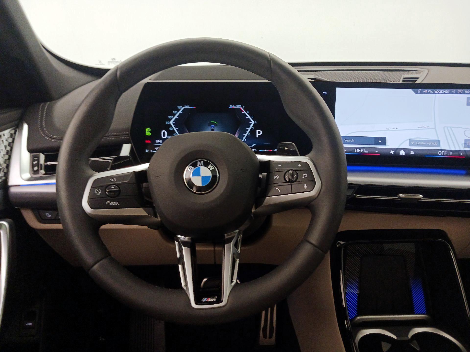 Thumbnail: 2025 BMW X1 - 10