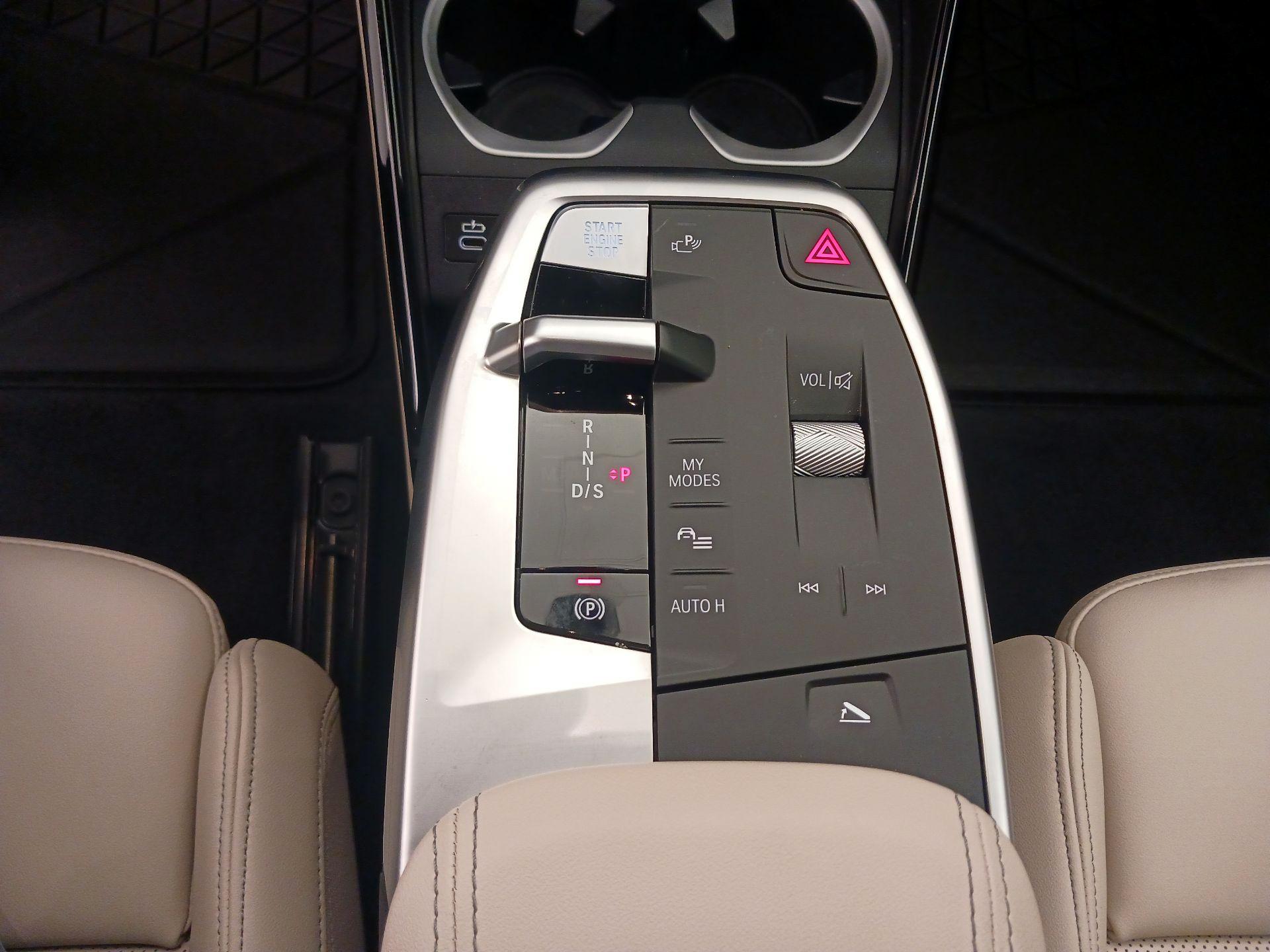 Thumbnail: 2025 BMW X1 - 18