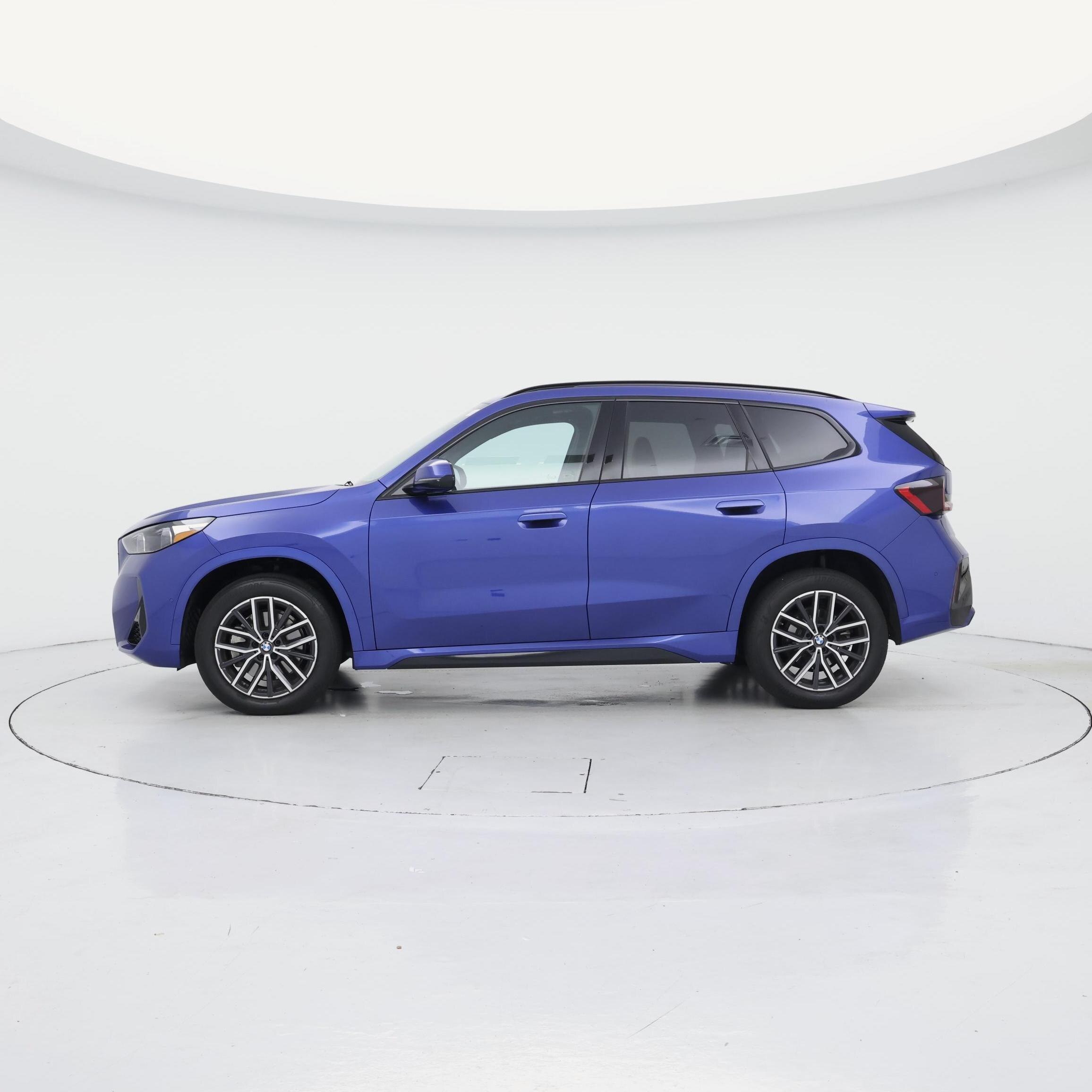 Thumbnail: 2025 BMW X1 - 3