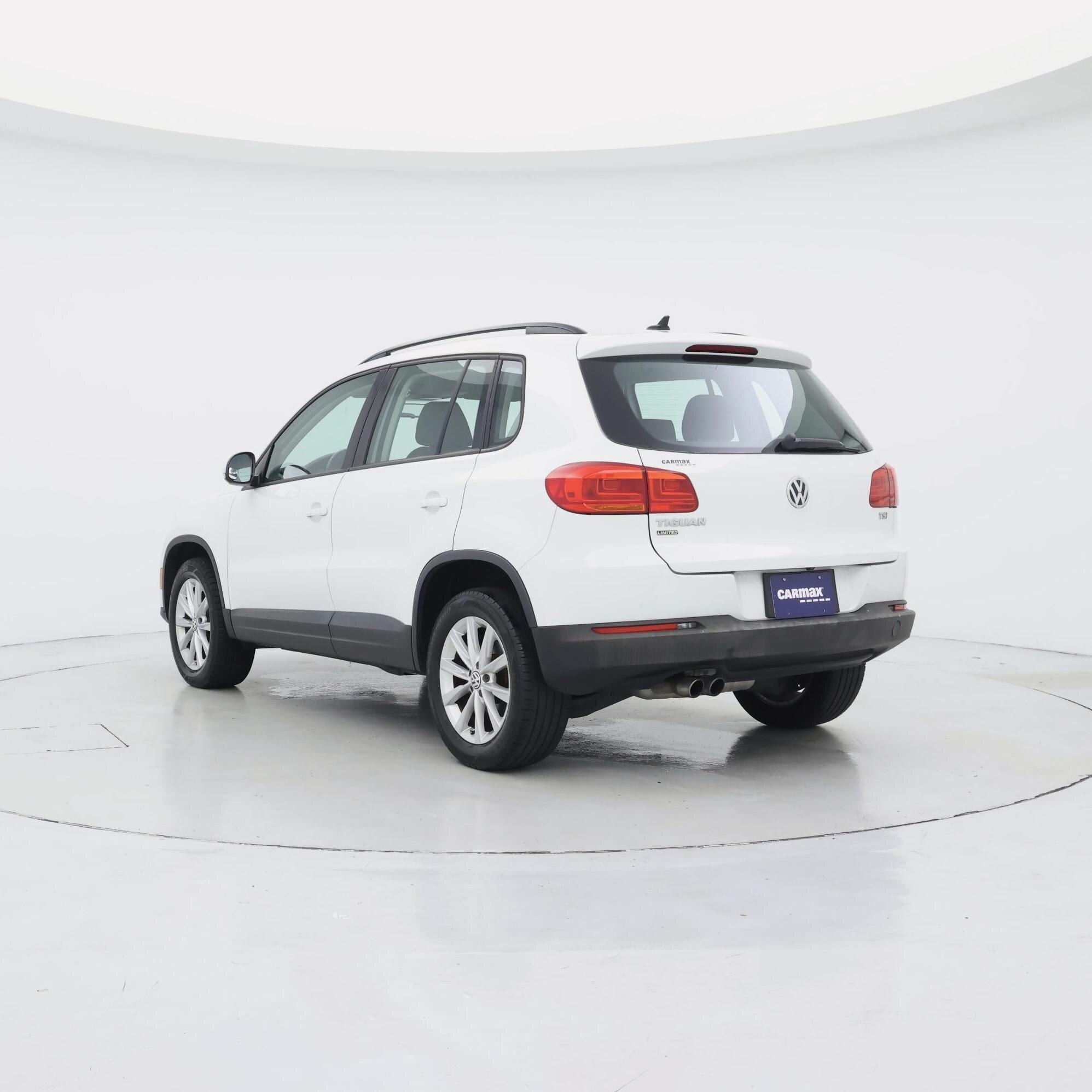 Thumbnail: 2018 Volkswagen Tiguan - 2