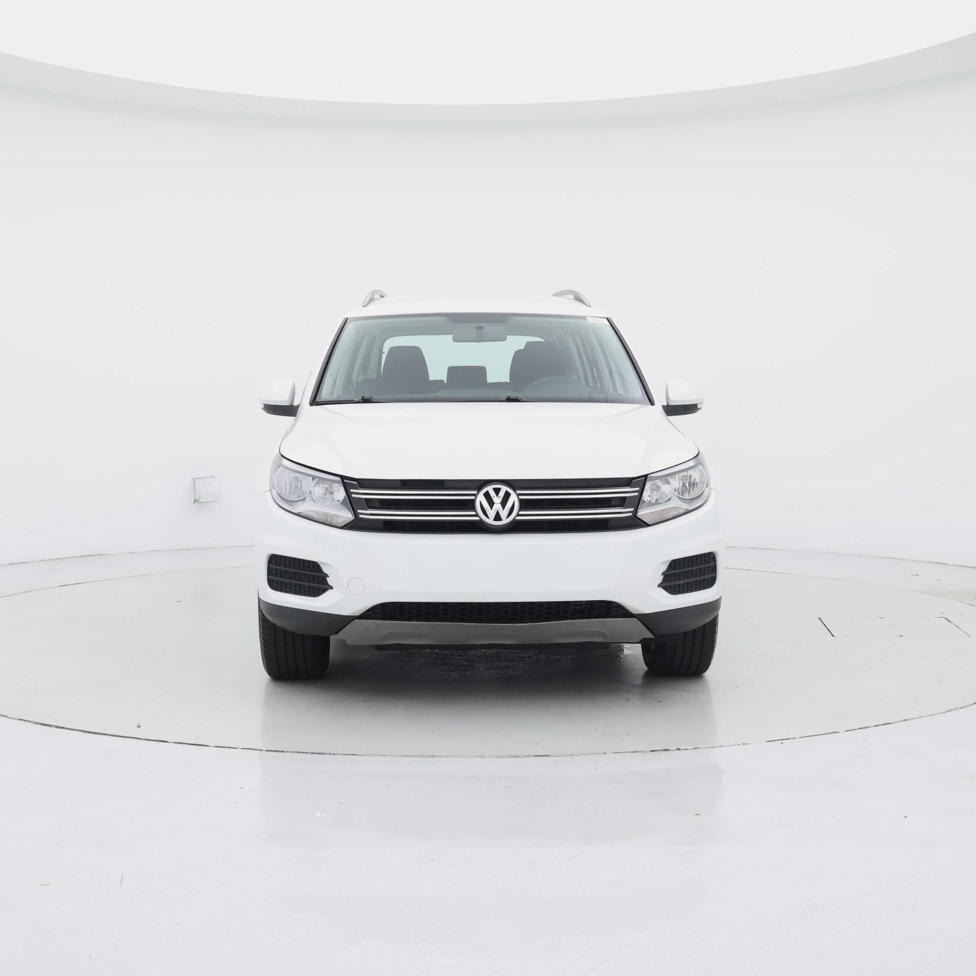 Thumbnail: 2018 Volkswagen Tiguan - 5