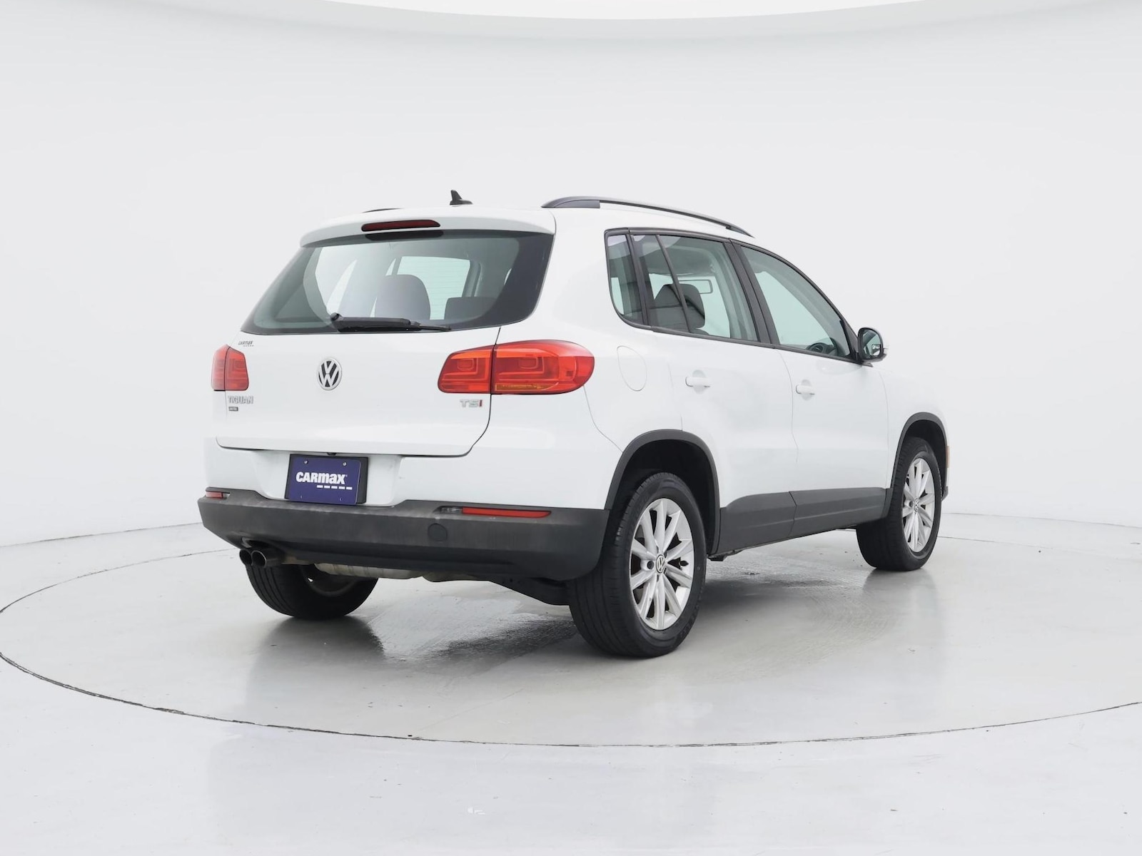 2018 Volkswagen Tiguan Limited Base - Photo 9