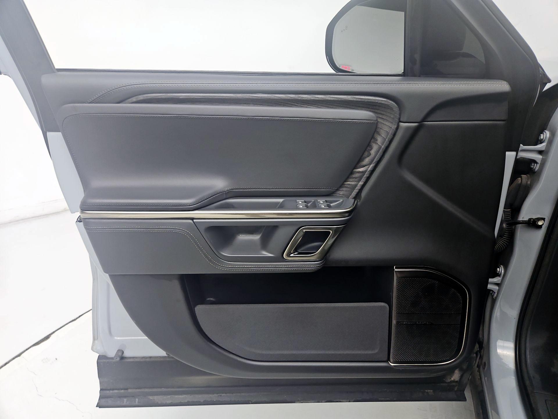 Thumbnail: 2022 Rivian R1T - 12