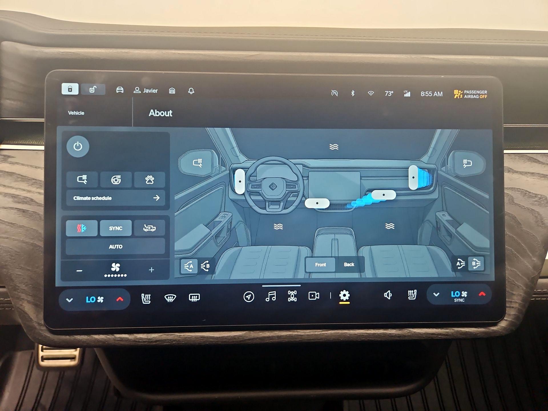 Thumbnail: 2022 Rivian R1T - 15