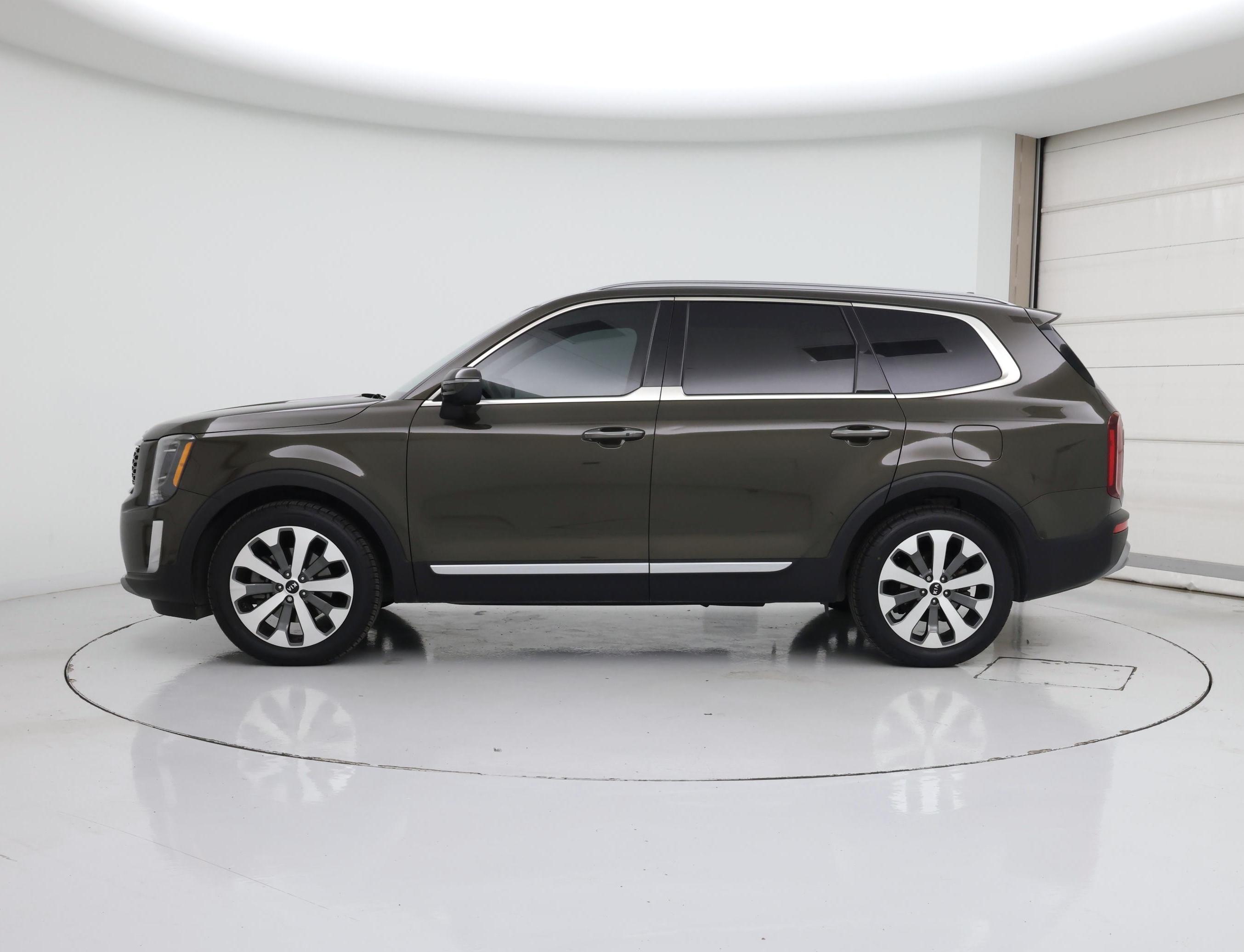 Thumbnail: 2021 Kia Telluride - 3