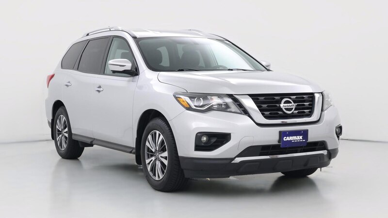 2017 Nissan Pathfinder SL Hero Image