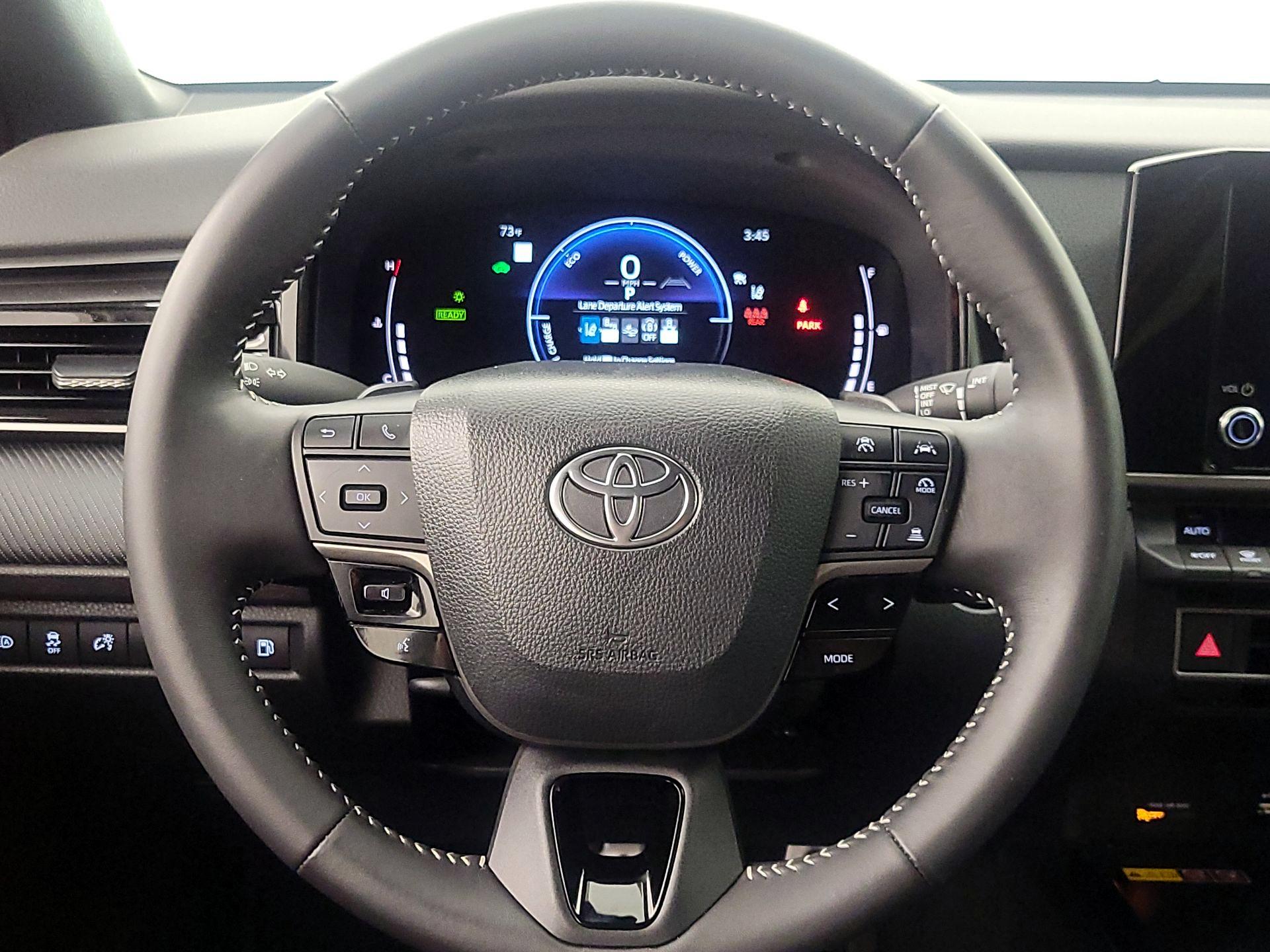 Thumbnail: 2025 Toyota Camry - 10
