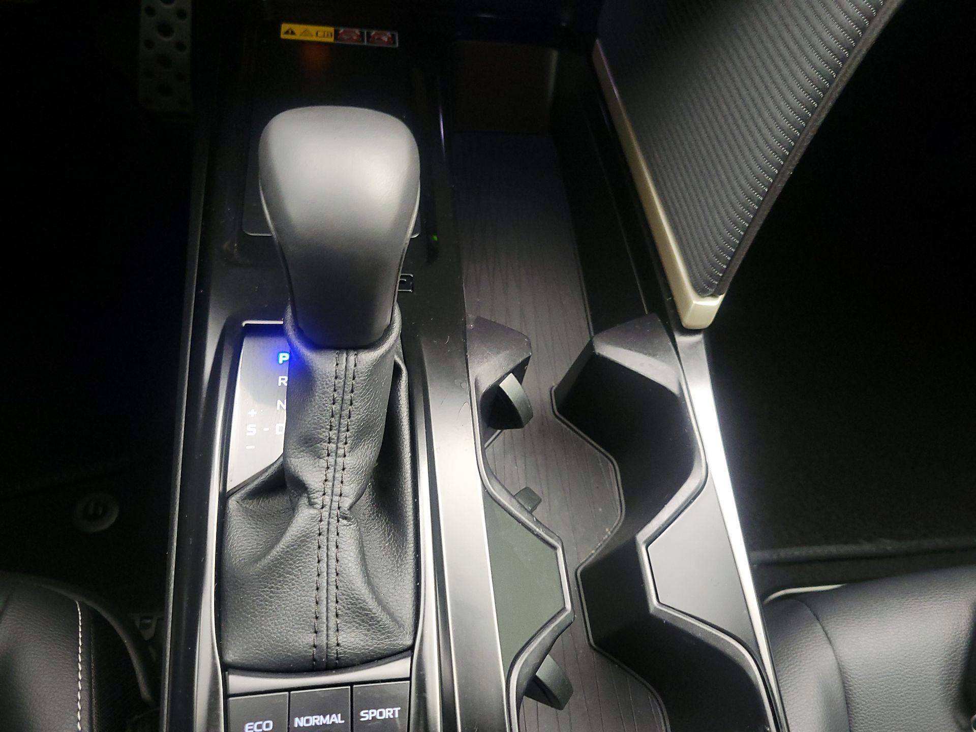 Thumbnail: 2025 Toyota Camry - 17