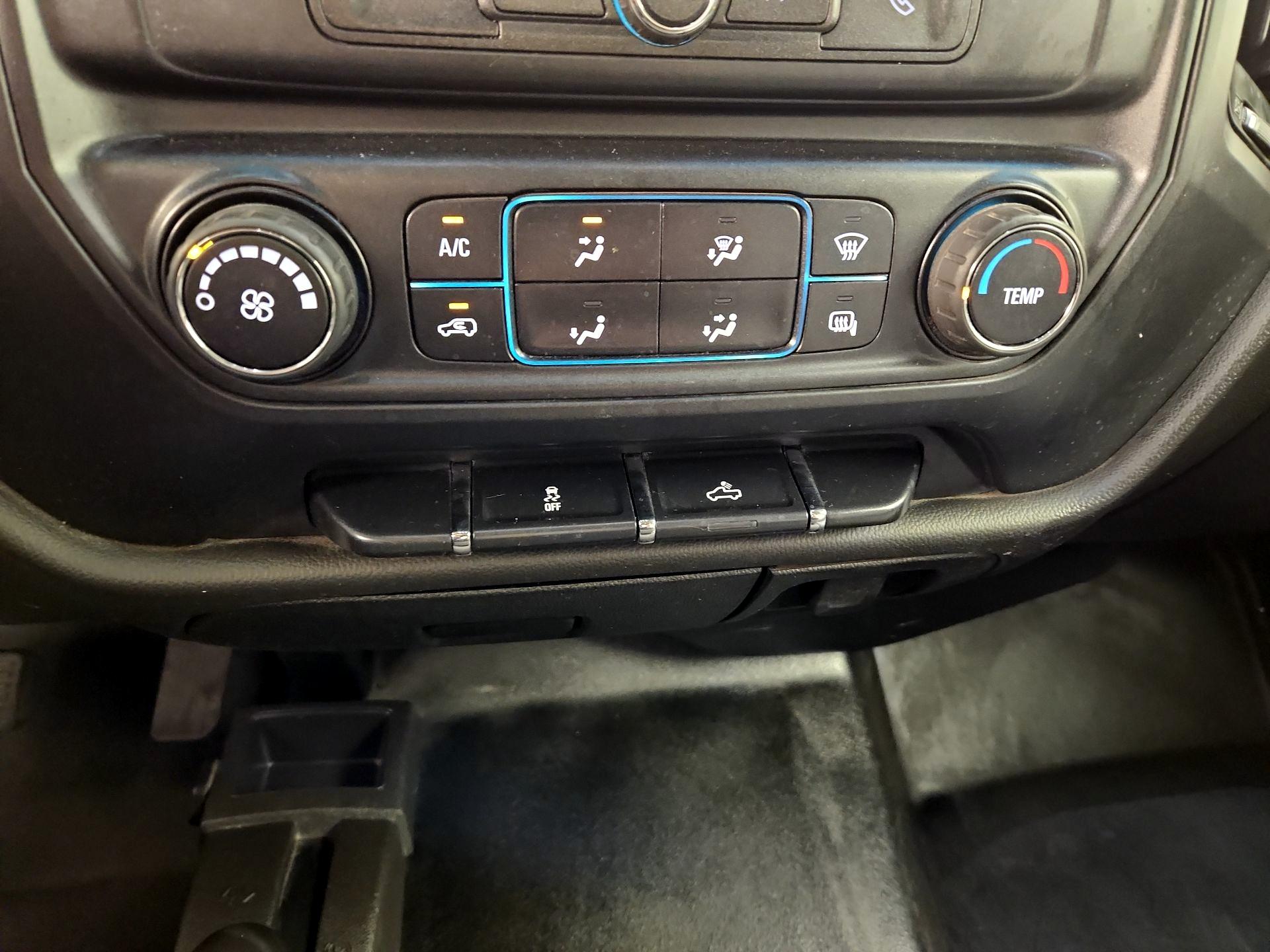 Thumbnail: 2019 Chevrolet Silverado 1500 - 16