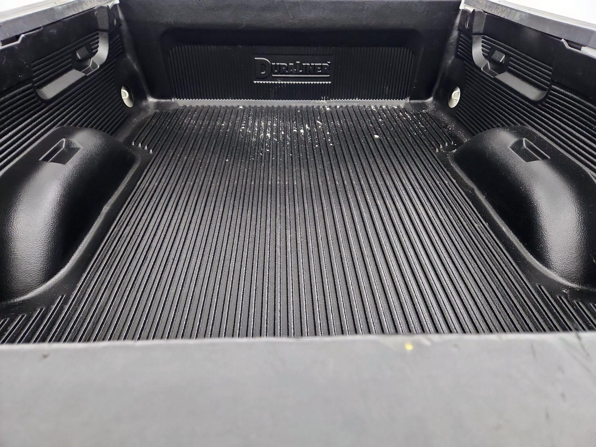 Thumbnail: 2019 Chevrolet Silverado 1500 - 20