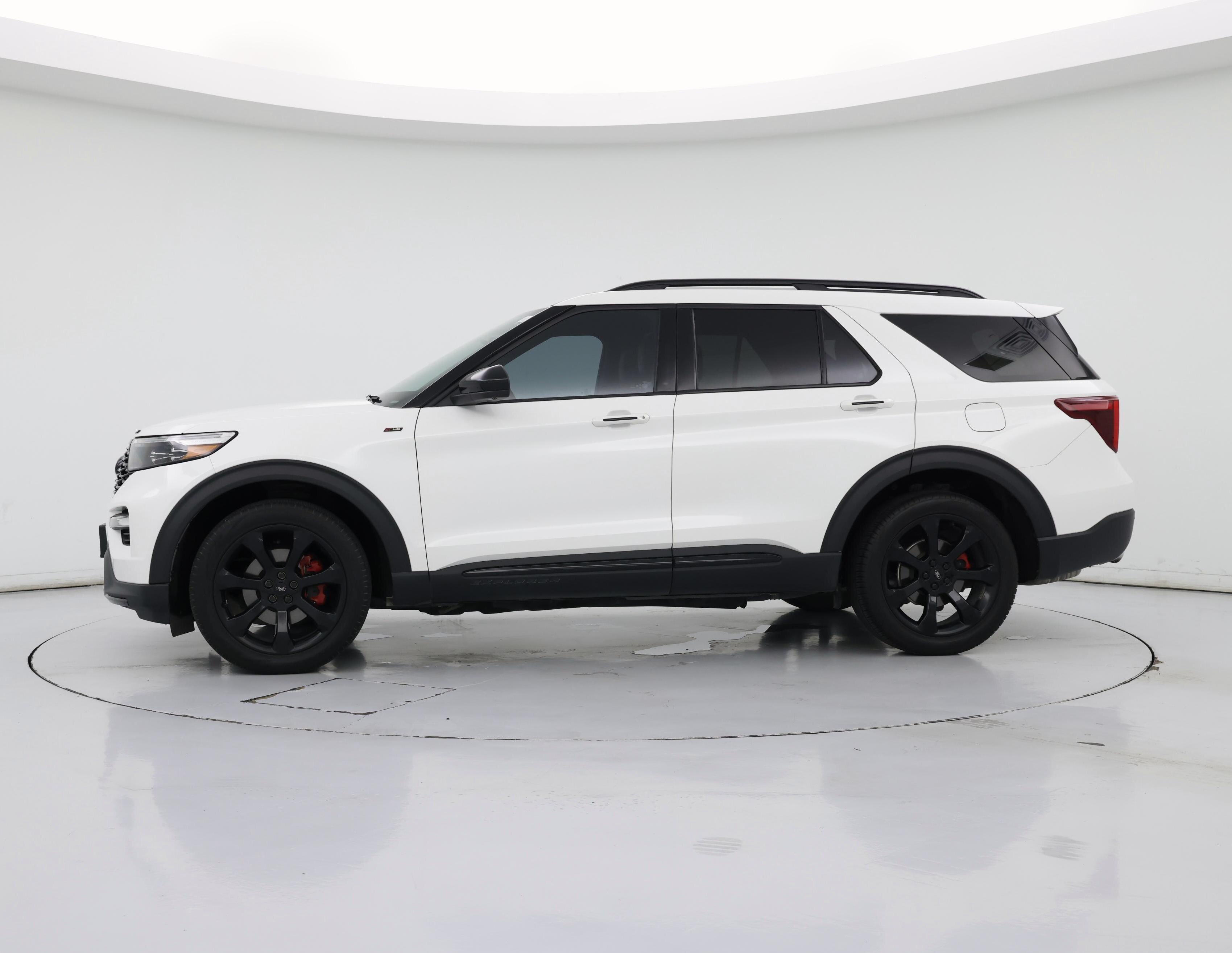 Thumbnail: 2023 Ford Explorer - 3