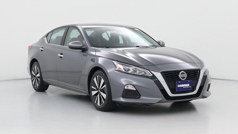 2021 Nissan Altima SV Hero Image