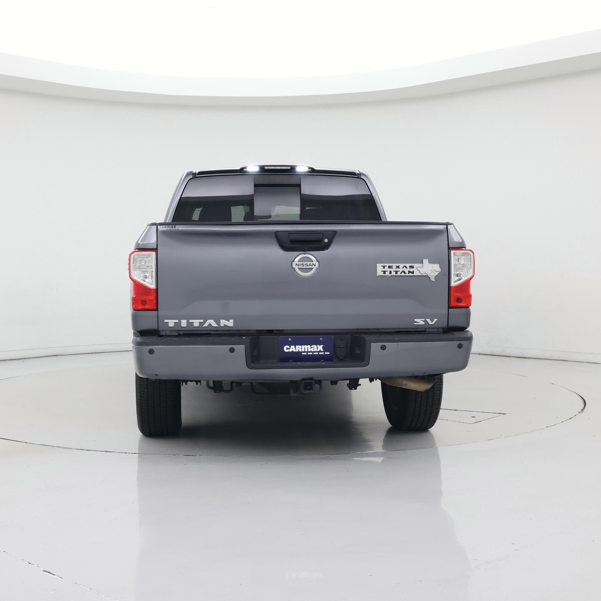 Thumbnail: 2017 Nissan Titan - 6