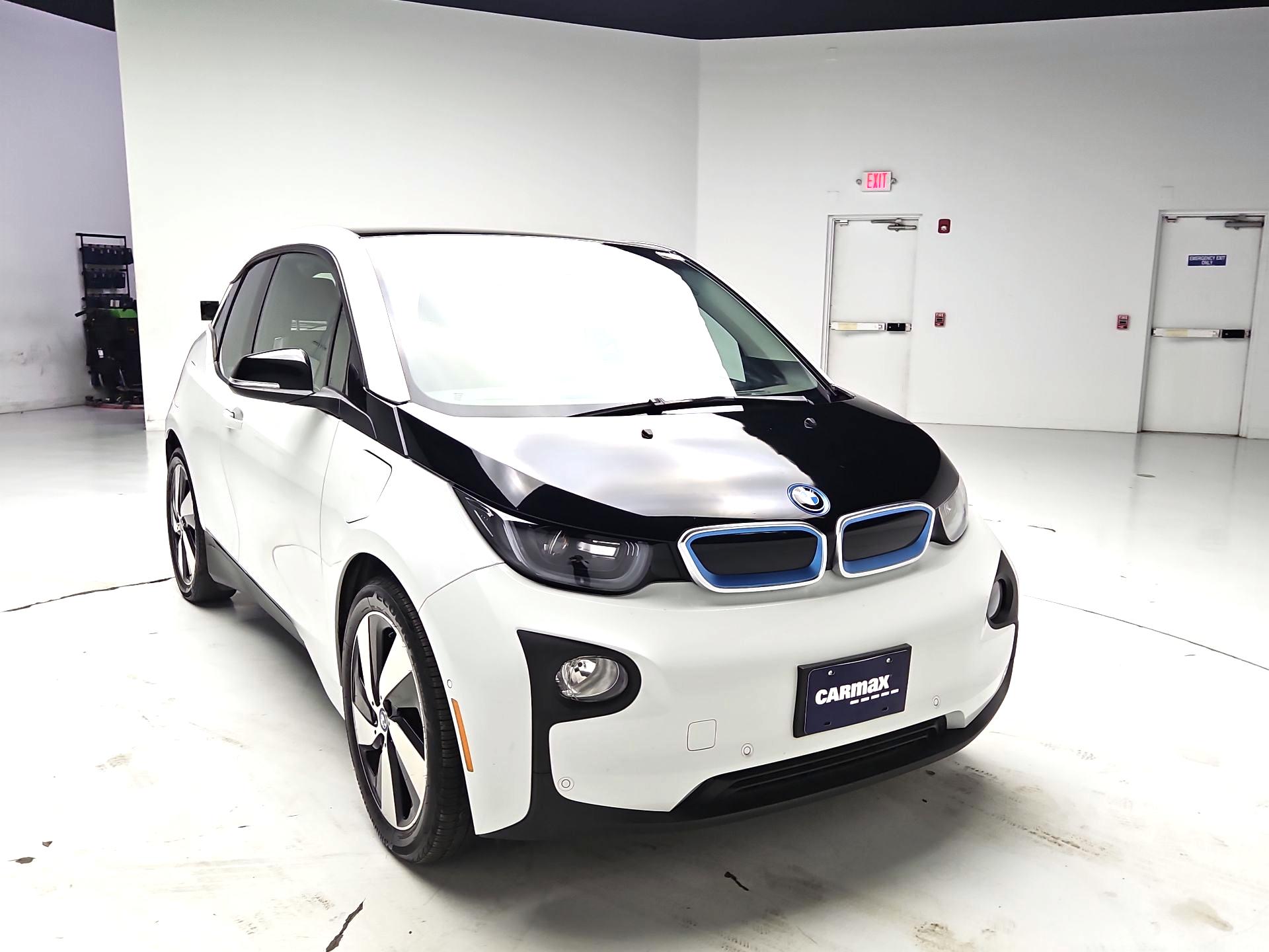 Thumbnail: 2017 BMW i3 - 1