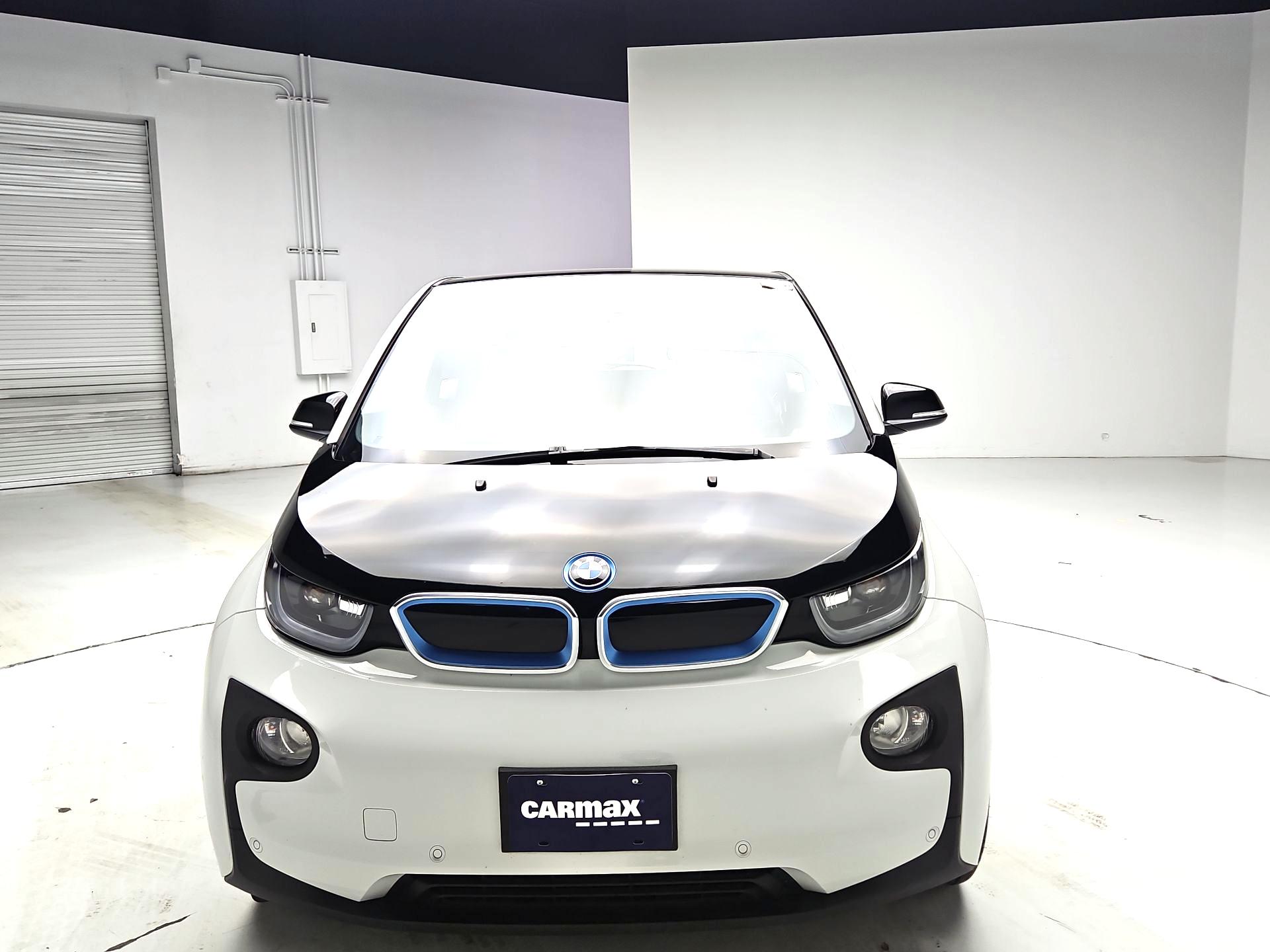 Thumbnail: 2017 BMW i3 - 2