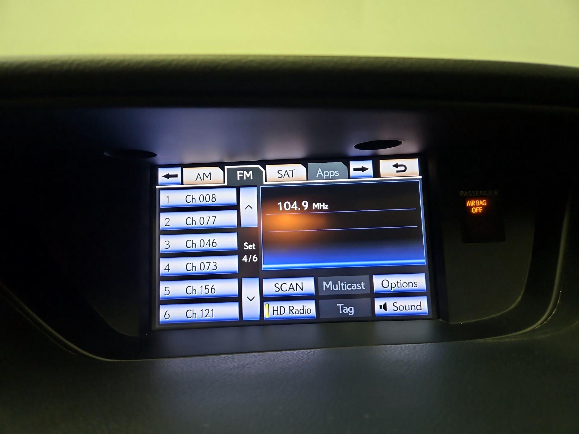 Thumbnail: 2013 Lexus ES - 16