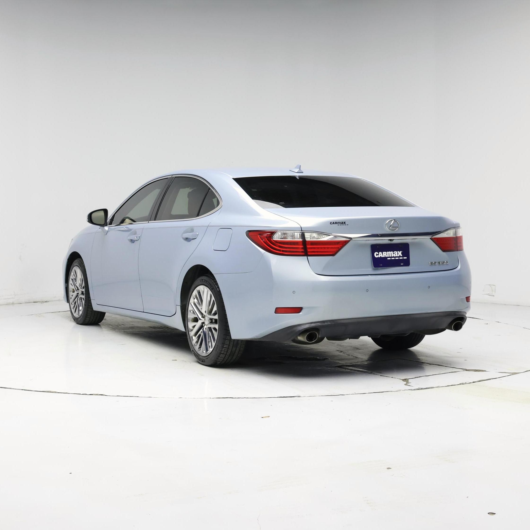 Thumbnail: 2013 Lexus ES - 2